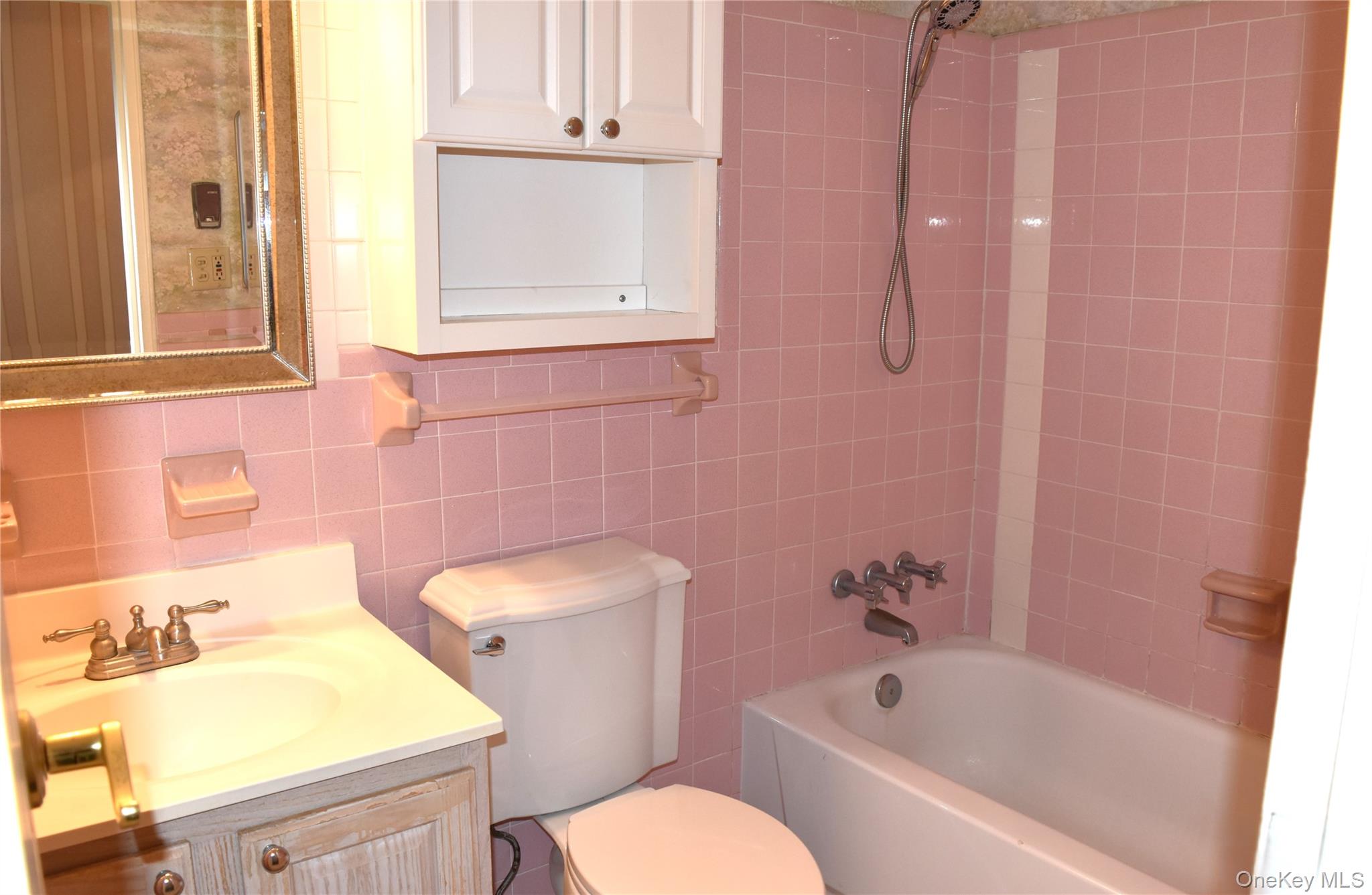 #14 photo, 10 Oakwood Terrace, New Windsor , NY 12553