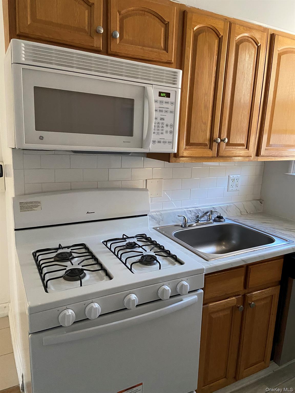 #11 photo, 3117 Buell Street, কুইন্‌স East Elmhurst , NY 11369