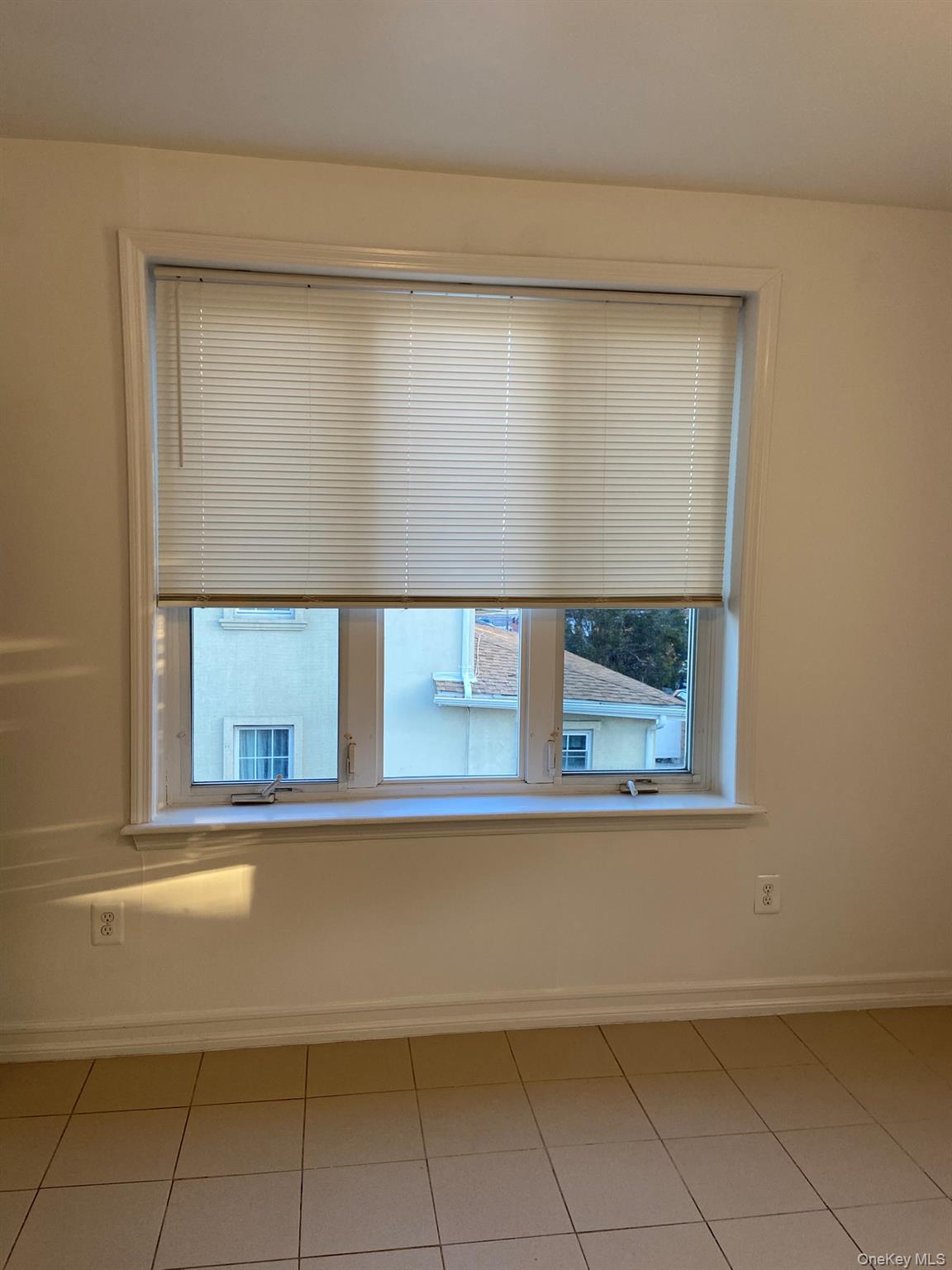 #4 photo, 3117 Buell Street, কুইন্‌স East Elmhurst , NY 11369