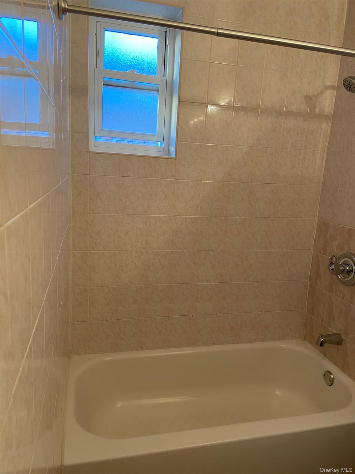 #9 photo, 3117 Buell Street, কুইন্‌স East Elmhurst , NY 11369