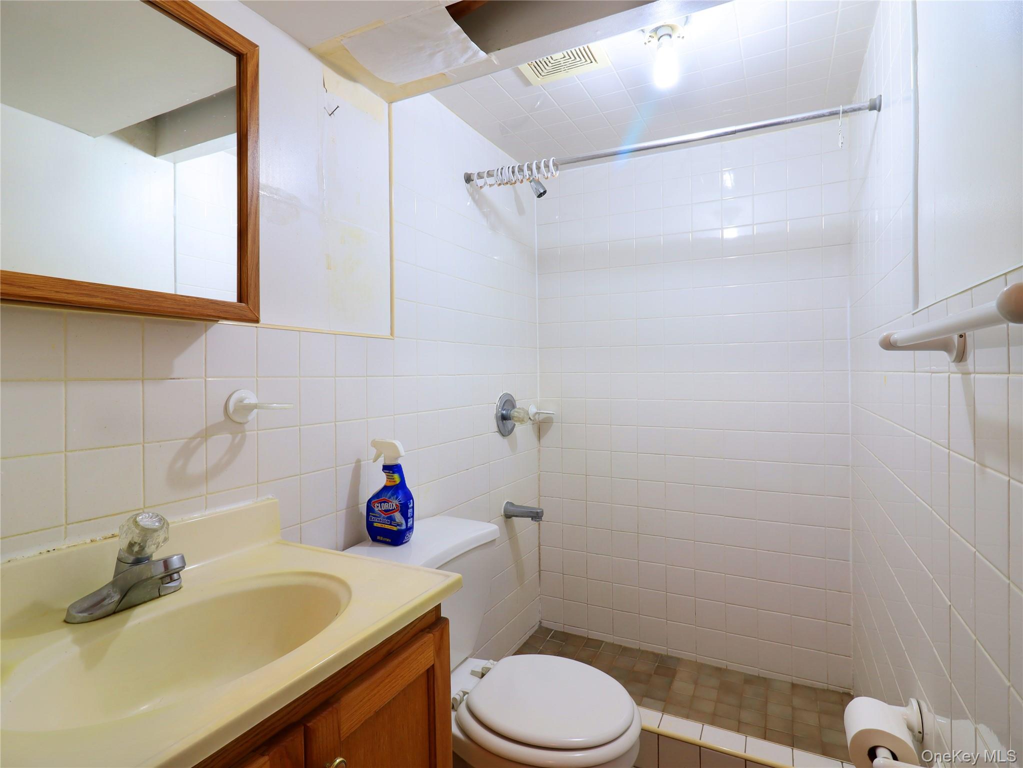 #17 photo, 43-24 164 Street, কুইন্‌স Flushing , NY 11358