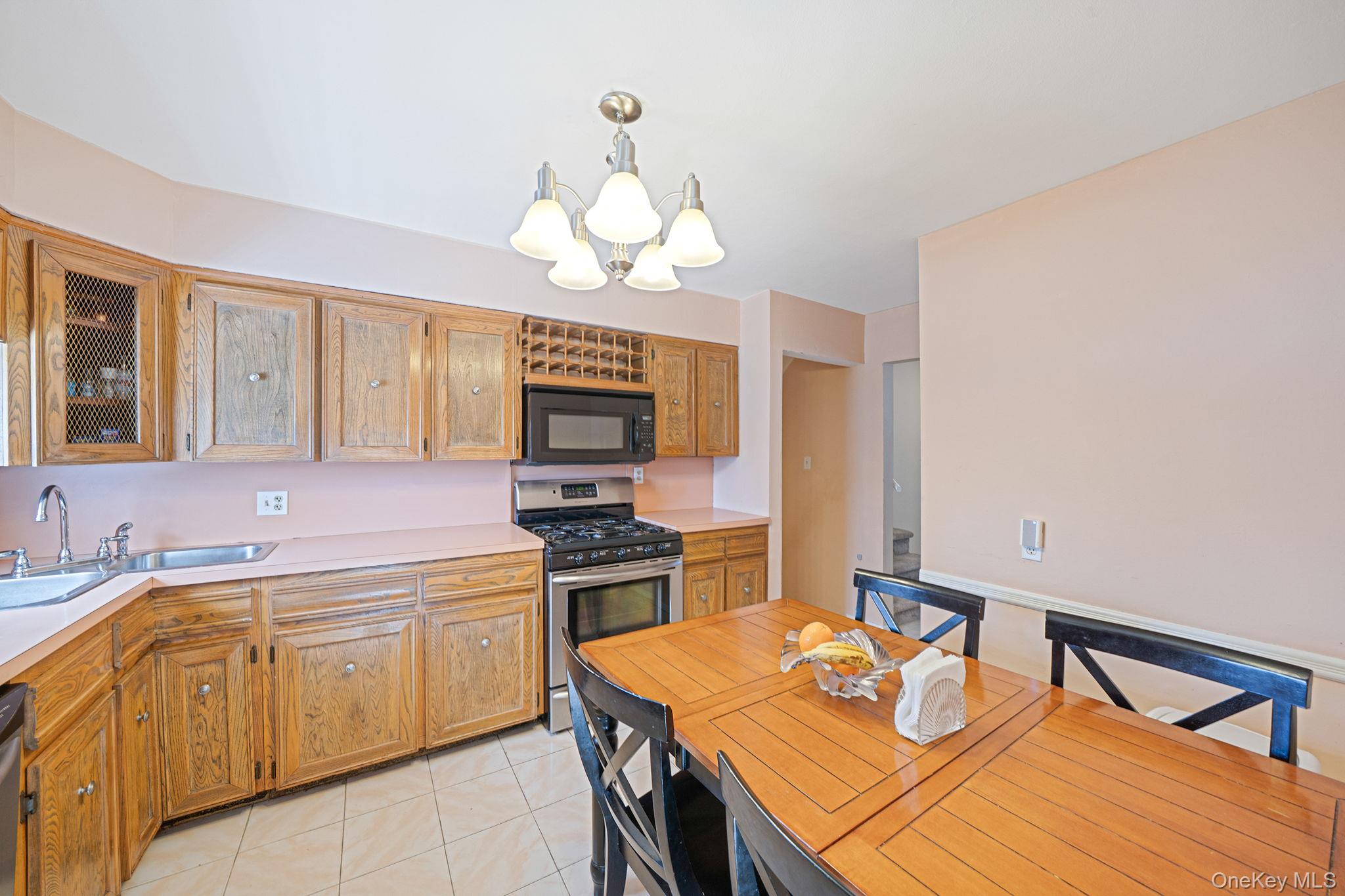 #5 photo, 12 Rutland Road, ナッソー郡 Massapequa , NY 11758