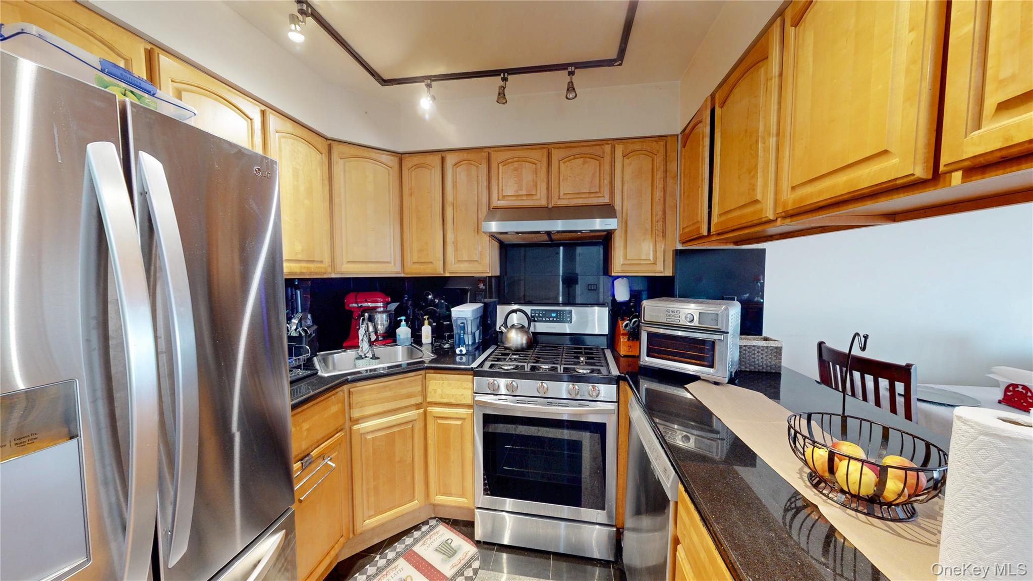 #14 photo, 443 Amber Street, ブルックリン区 Brooklyn , NY 11208