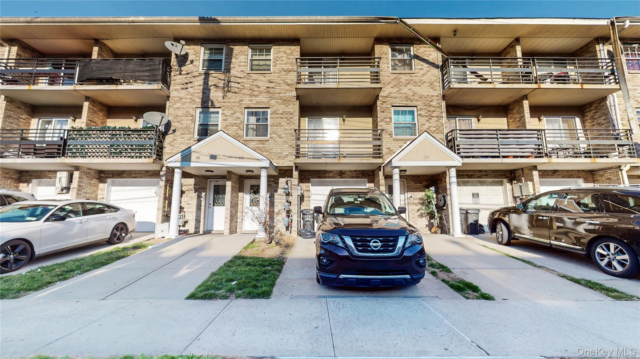 #2 photo, 443 Amber Street, ブルックリン区 Brooklyn , NY 11208