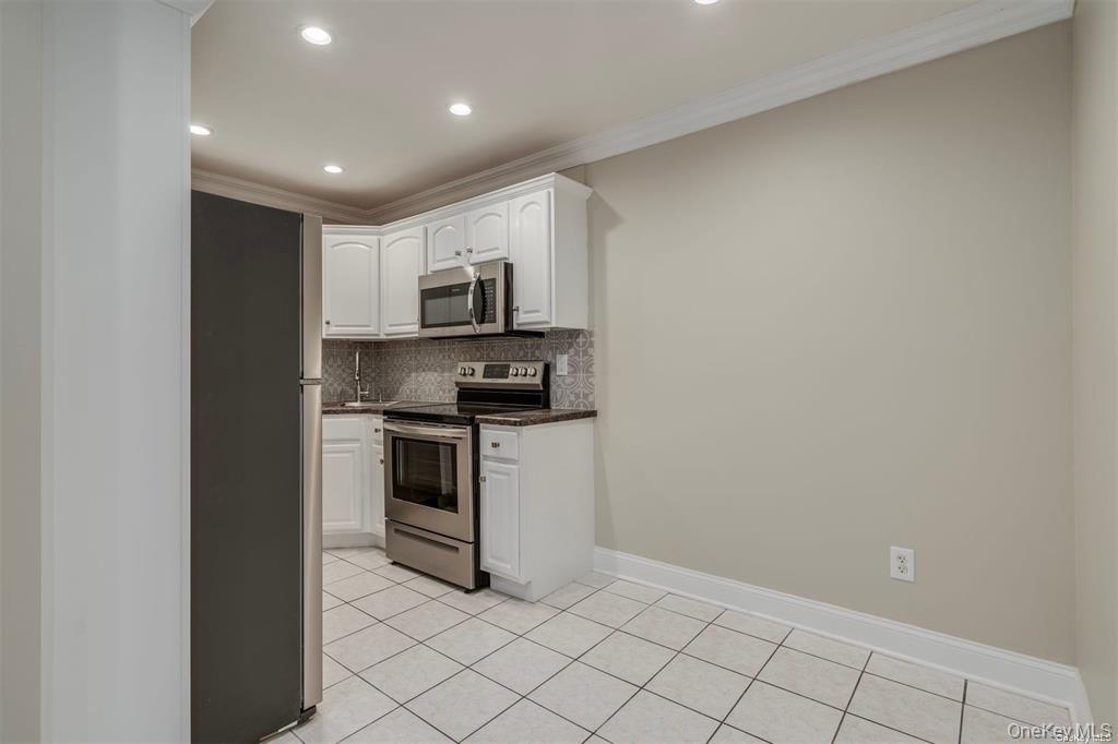 #10 photo, 190 Millard Avenue, West Babylon , NY 11704