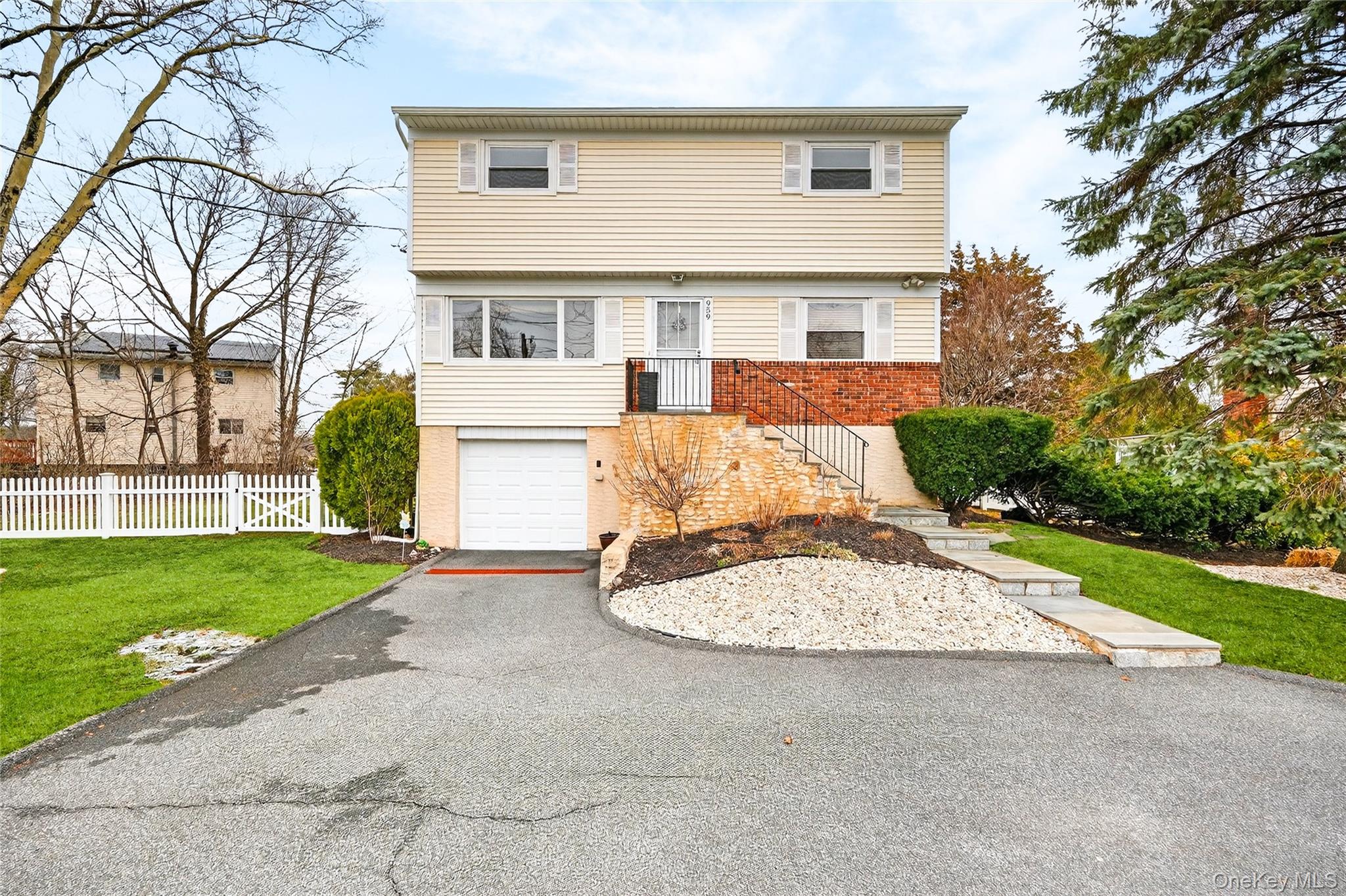 #7 photo, 959 Hartsdale Road, White Plains , NY 10607