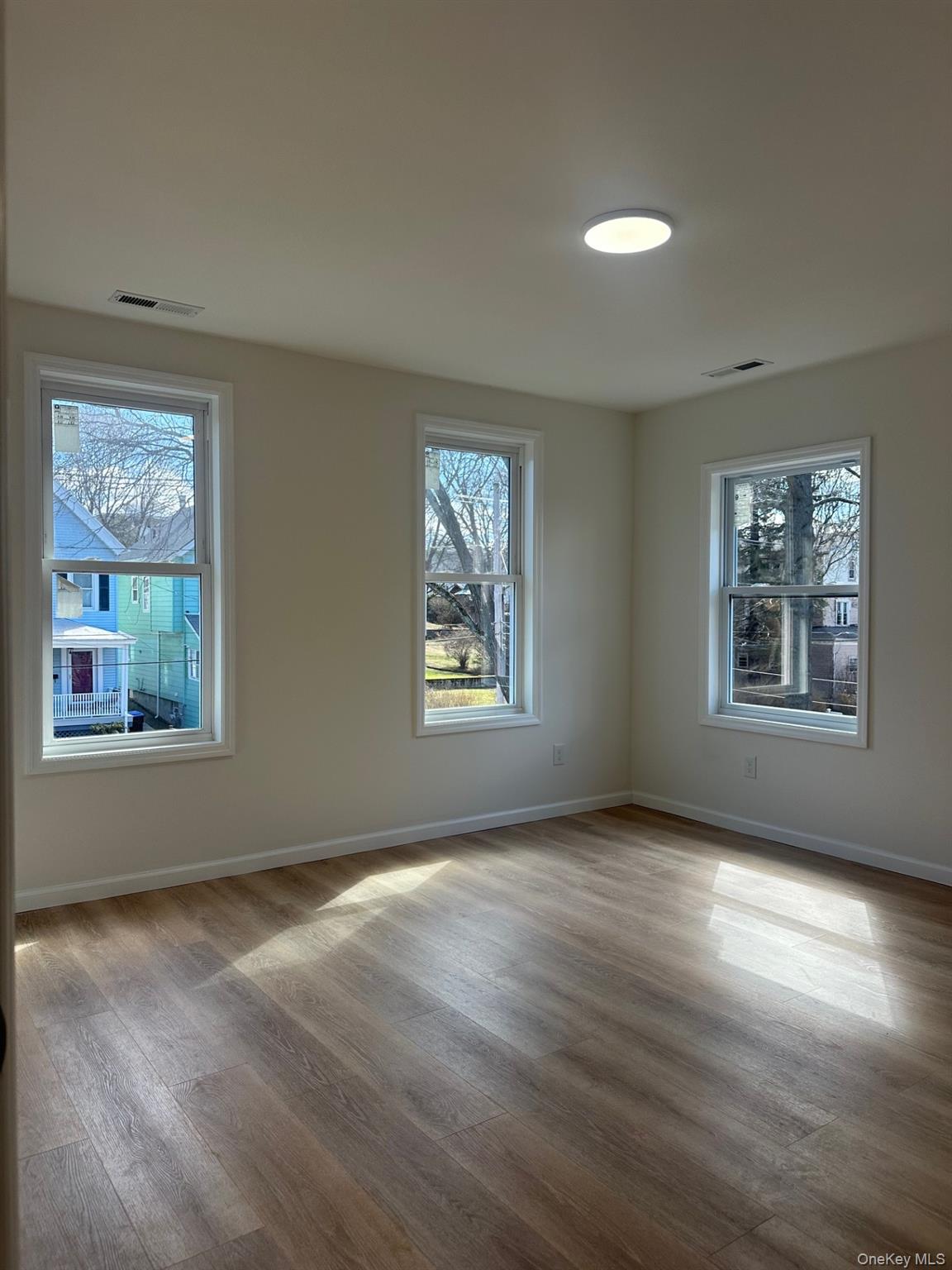 #7 photo, 38 Carroll Street, Poughkeepsie , NY 12601