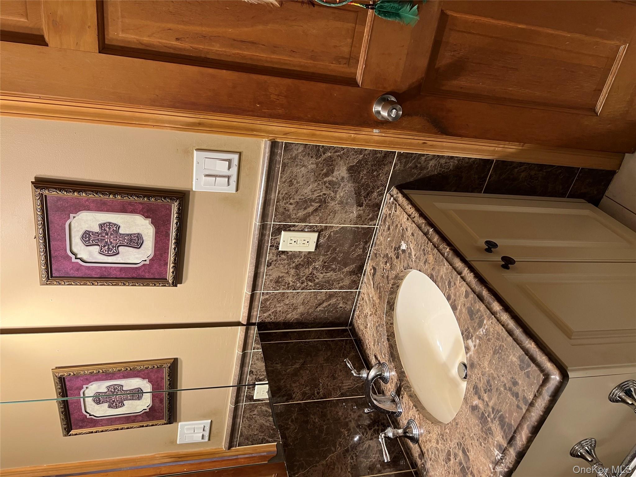 #13 photo, 85 Riverside Avenue, নাসাউ কাউন্টি Massapequa , NY 11758