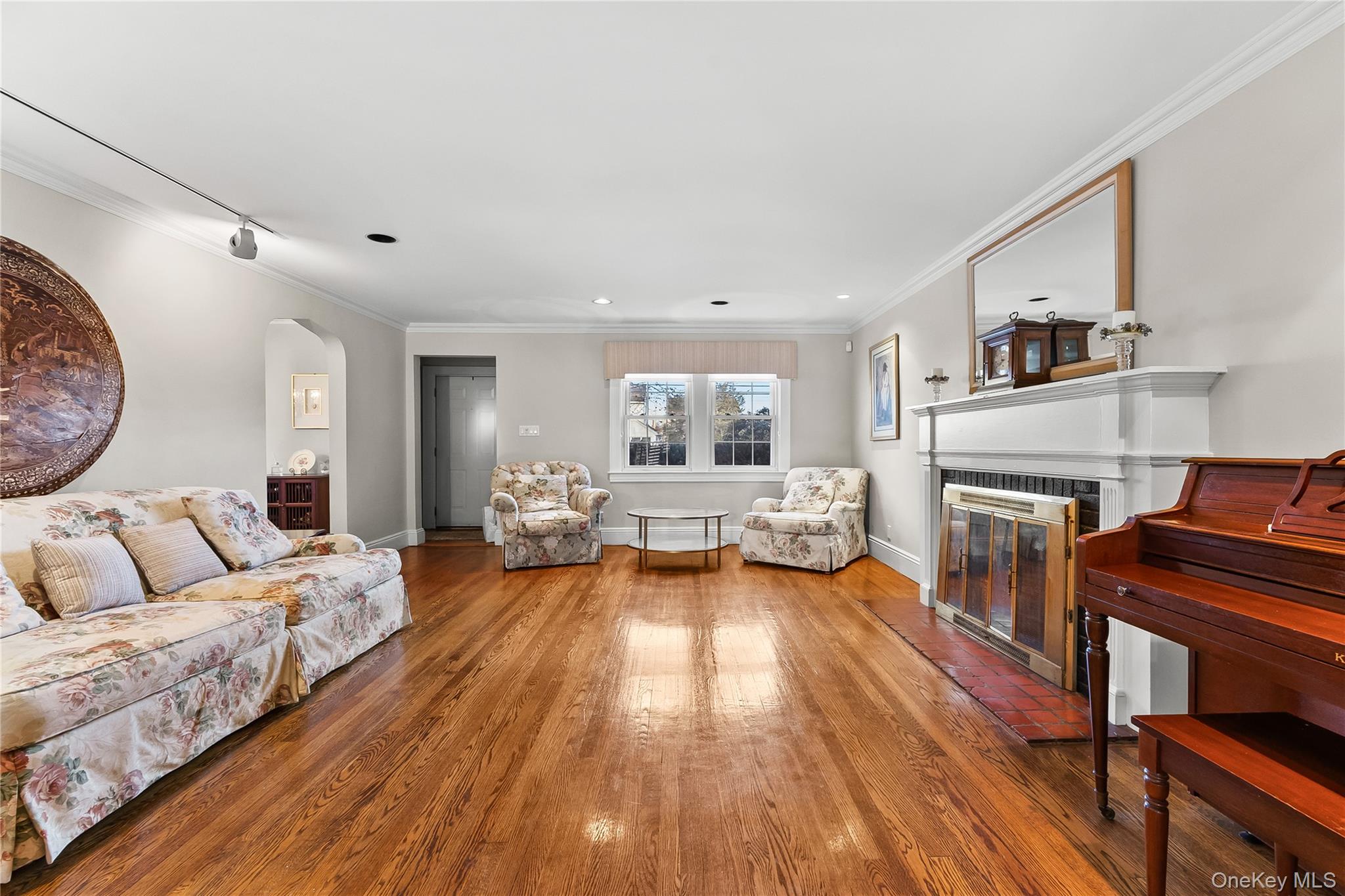 #4 photo, 43-24 Morgan Street, কুইন্‌স Little Neck , NY 11363