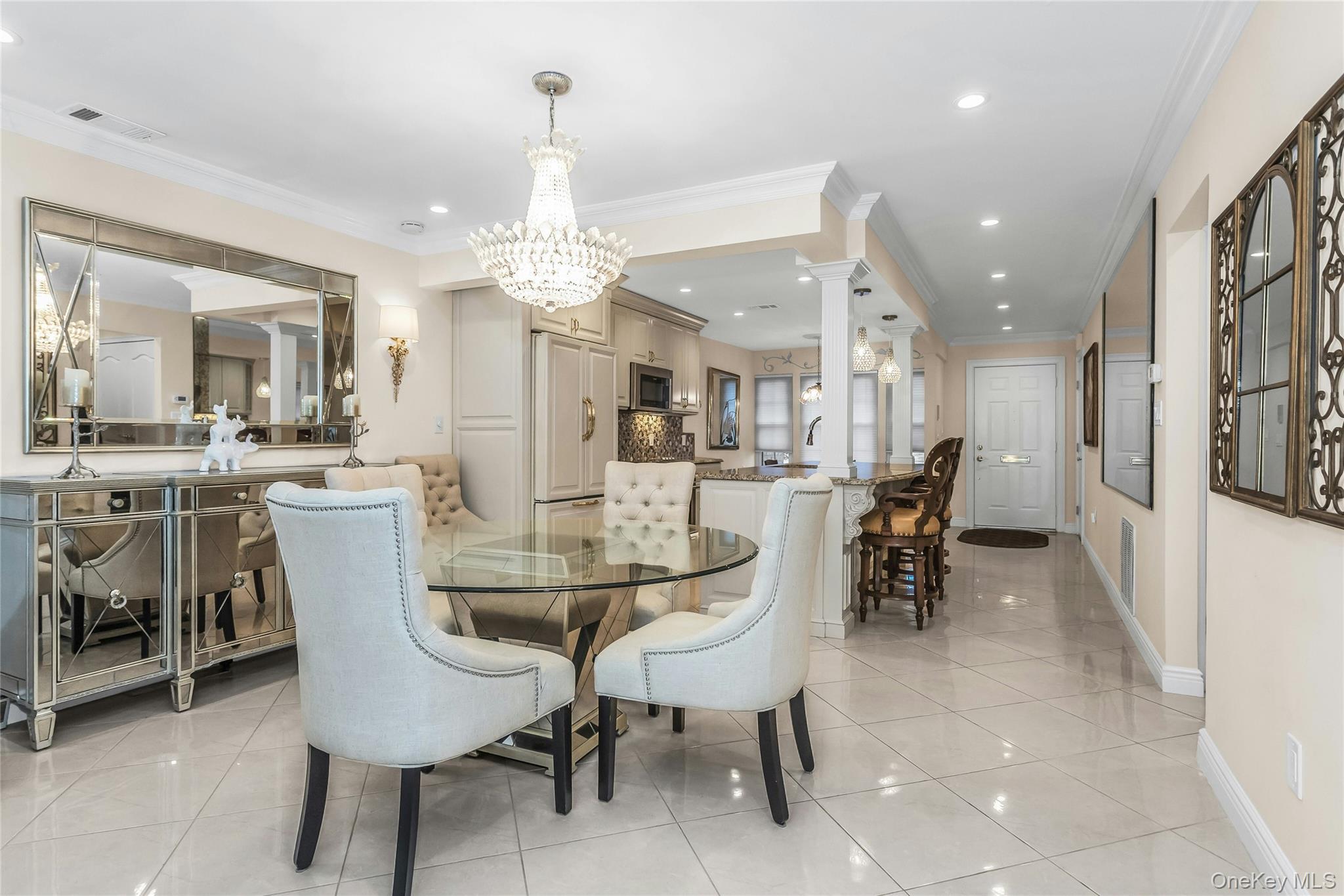 #10 photo, 156 Southgate Circle, Massapequa Park , NY 11762