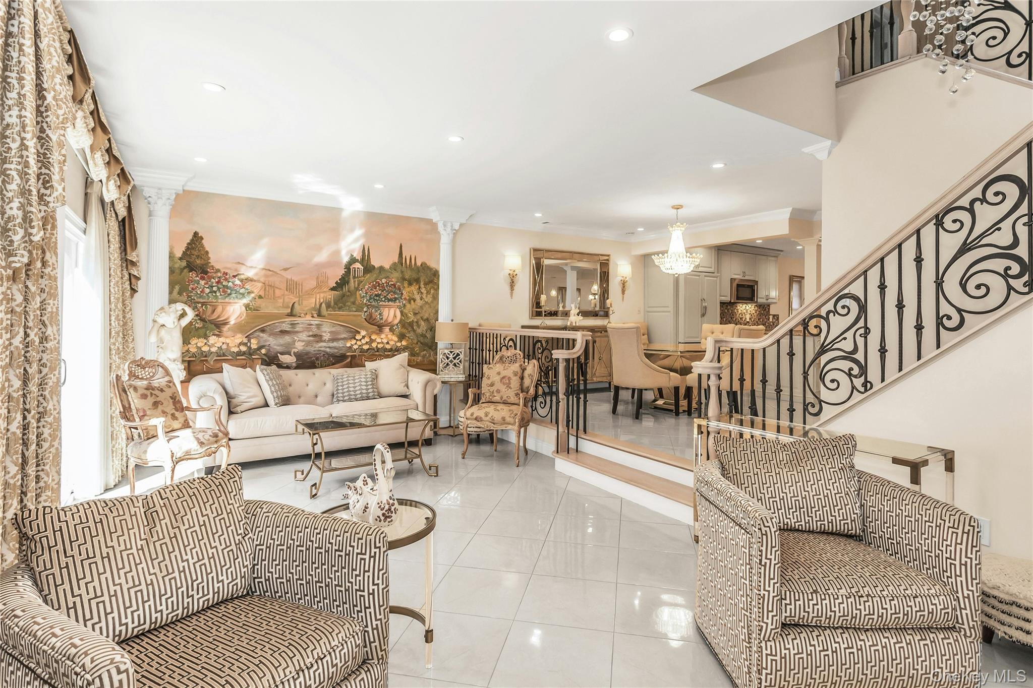 #13 photo, 156 Southgate Circle, Massapequa Park , NY 11762