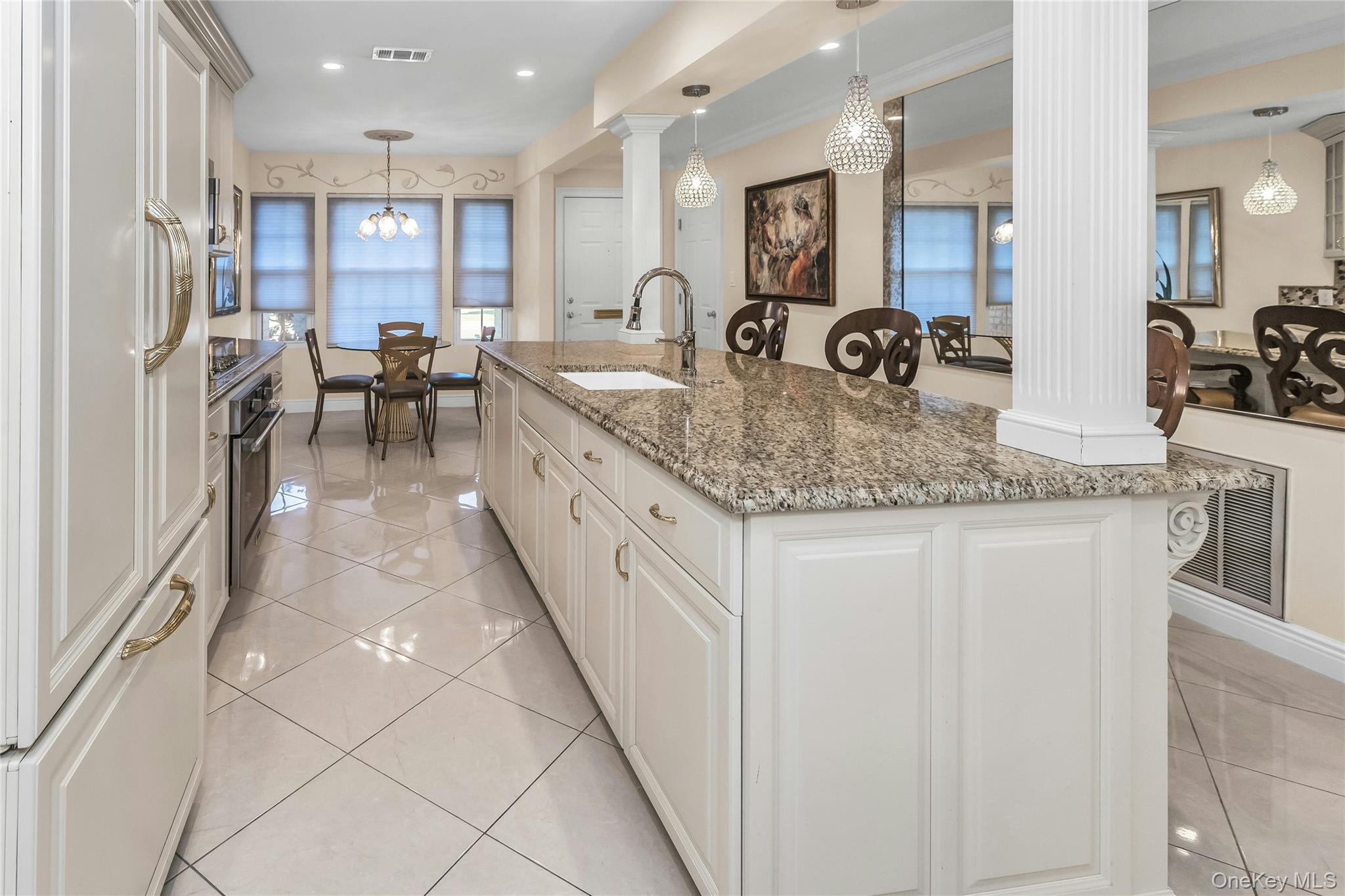 #6 photo, 156 Southgate Circle, Massapequa Park , NY 11762