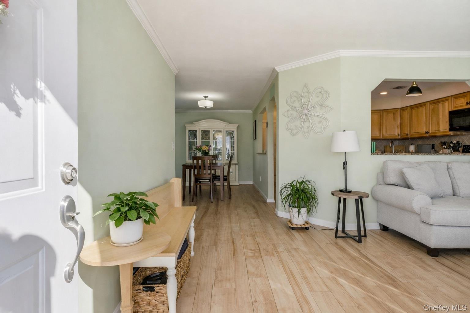 #4 photo, 1 Atlantic Avenue, নাসাউ কাউন্টি Farmingdale , NY 11735