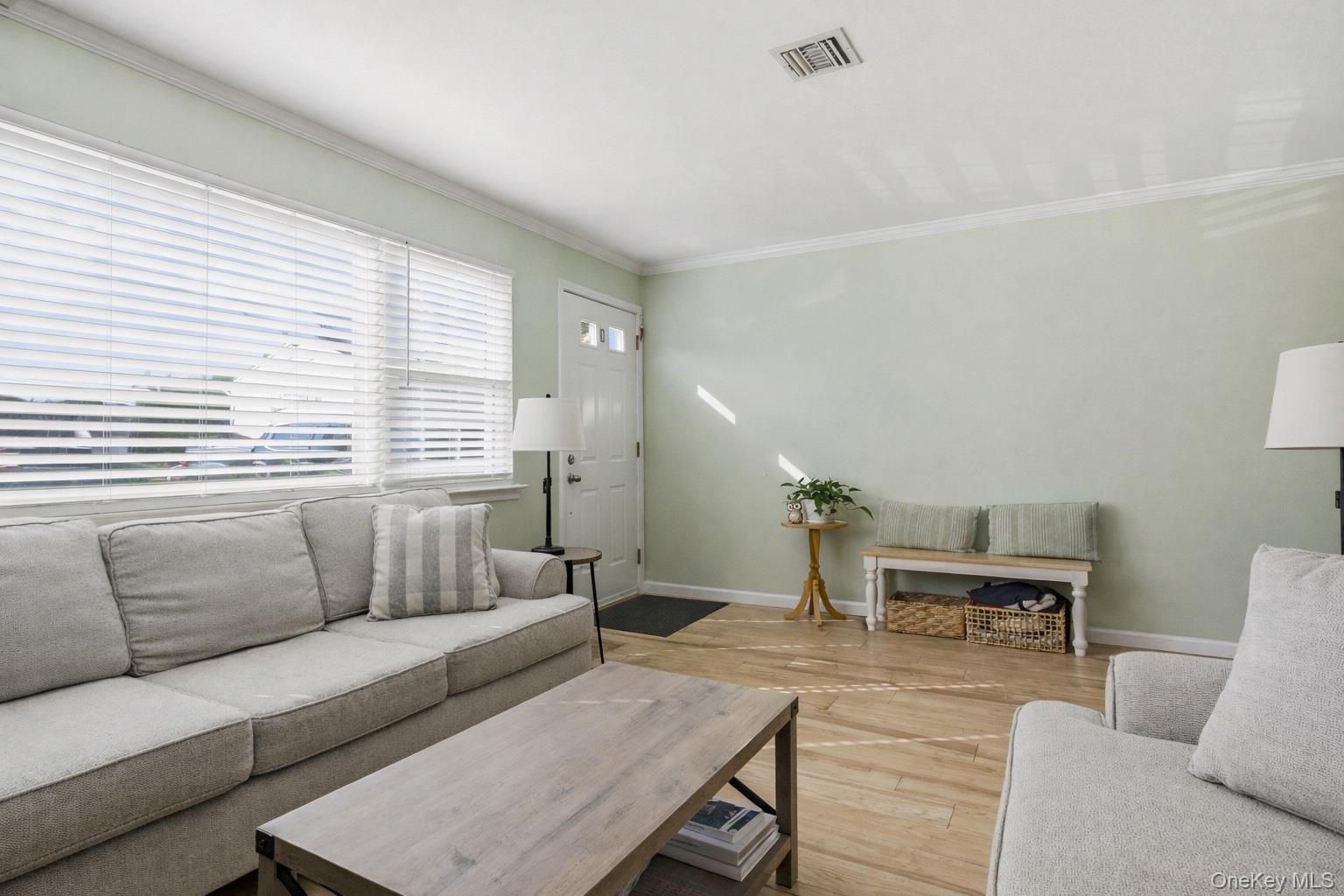 #6 photo, 1 Atlantic Avenue, নাসাউ কাউন্টি Farmingdale , NY 11735