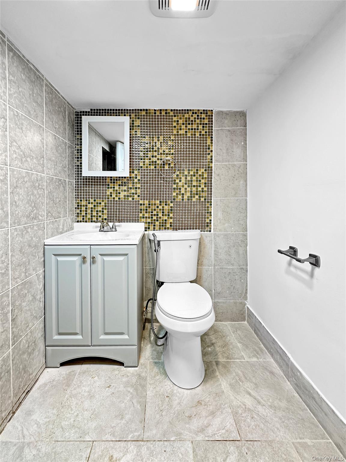 #4 photo, 22 Chestnut Street, ব্রুকলিন Brooklyn , NY 11208