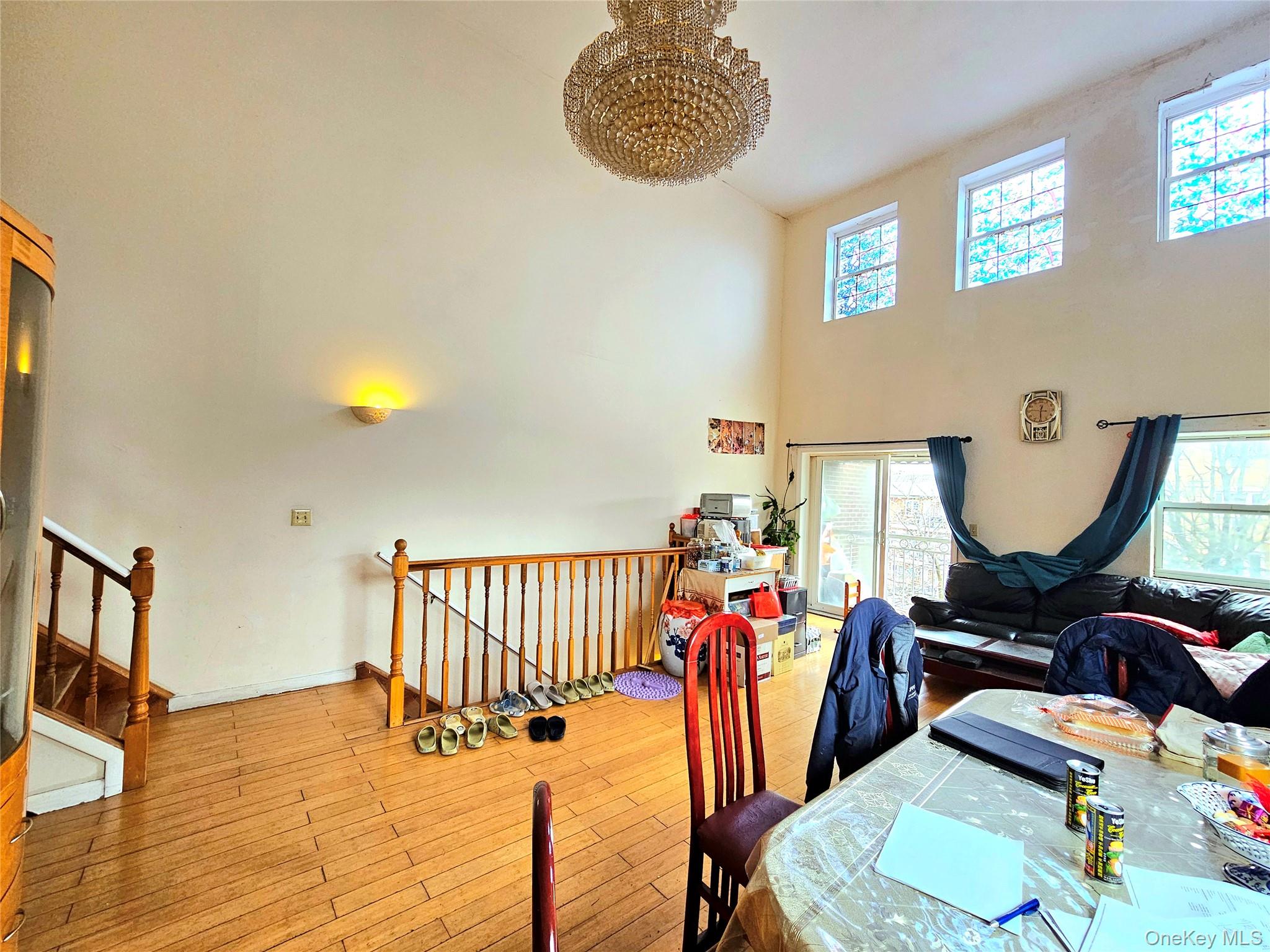 #6 photo, 99-18 Corona Avenue, कोरोना Corona , NY 11368