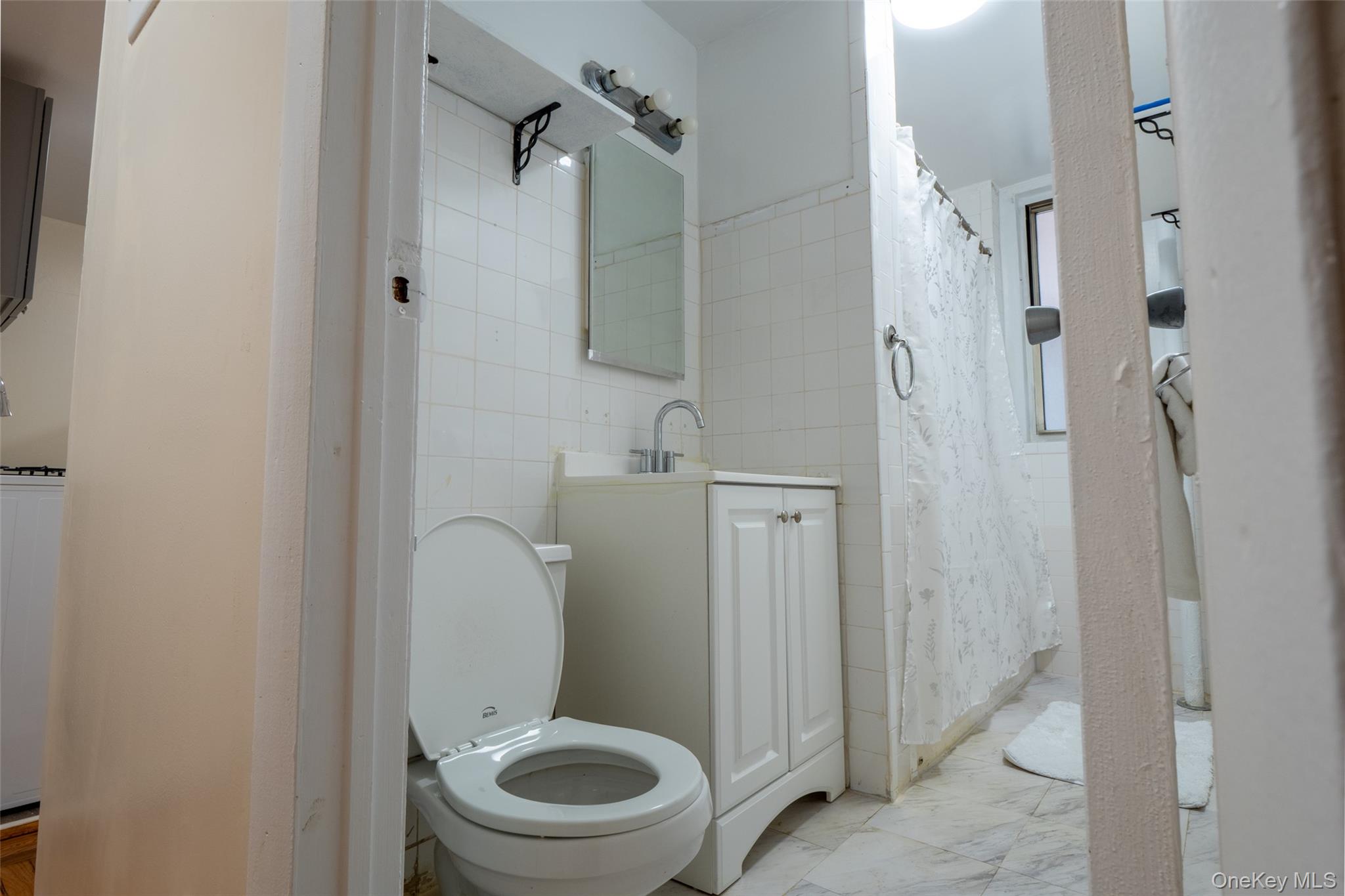 #7 photo, 34-58 90 Street, কুইন্‌স Jackson Heights , NY 11372