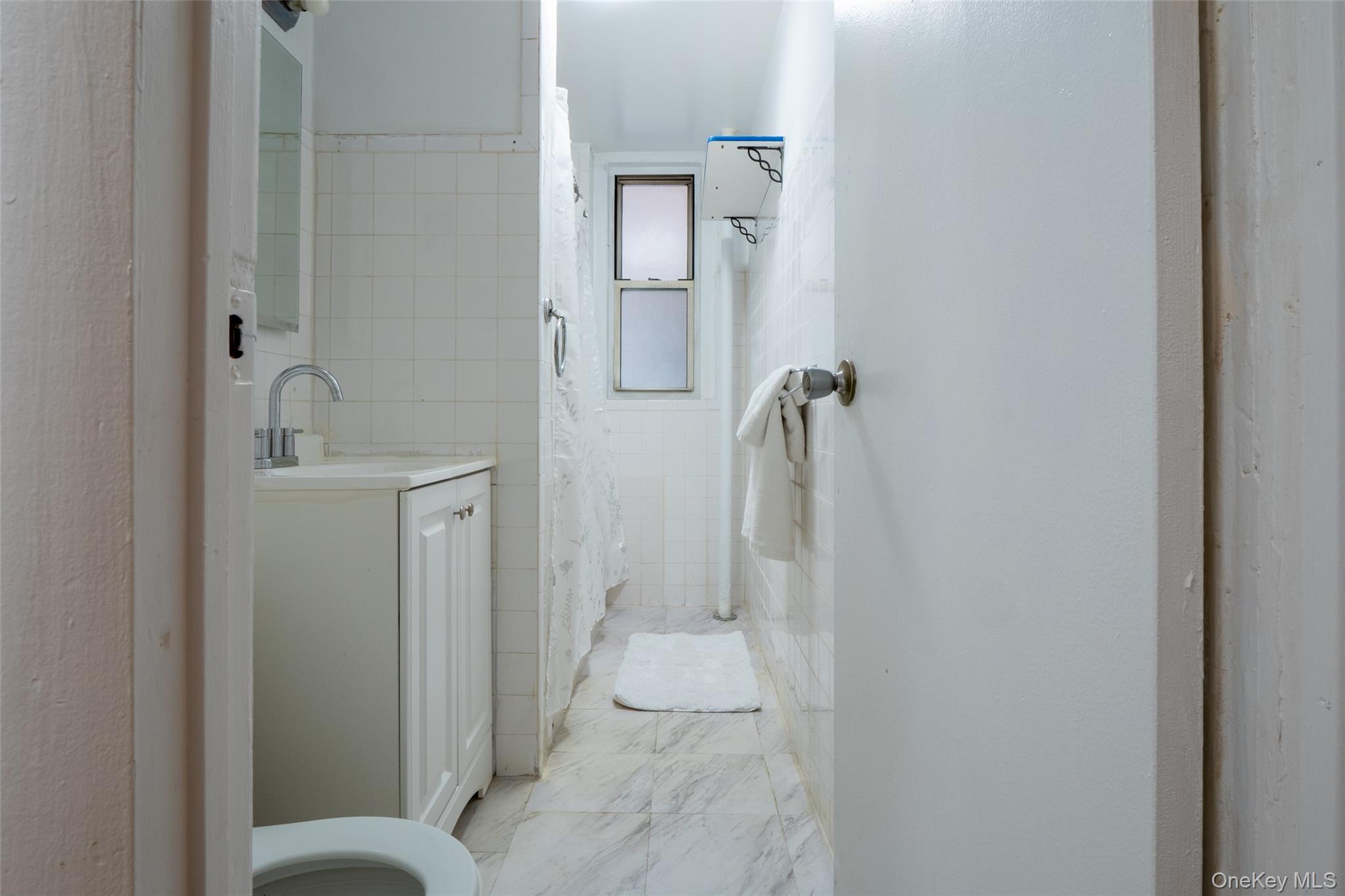 #8 photo, 34-58 90 Street, কুইন্‌স Jackson Heights , NY 11372