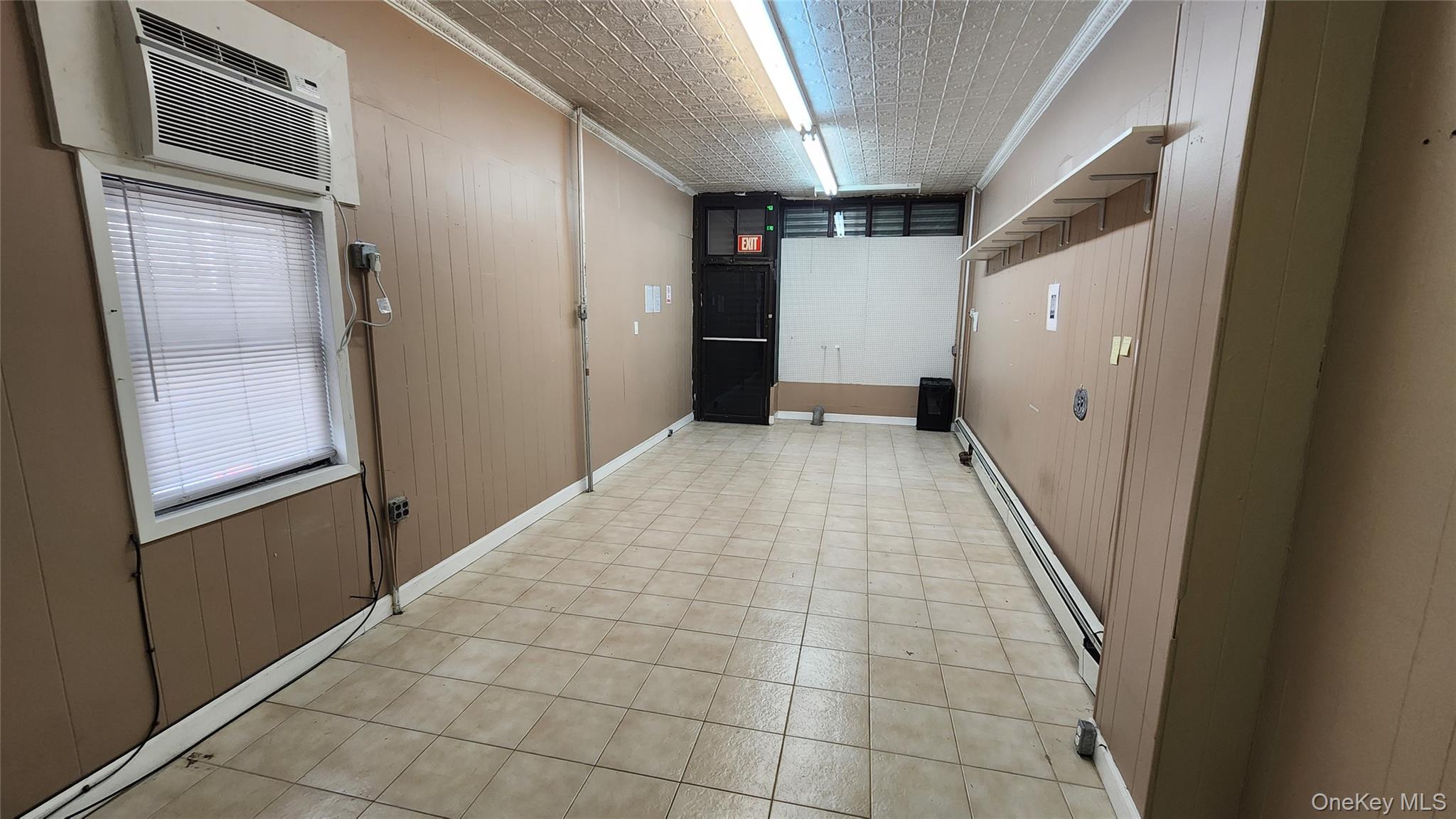 #2 photo, 5856 Fresh Pond Road, কুইন্‌স Maspeth , NY 11378