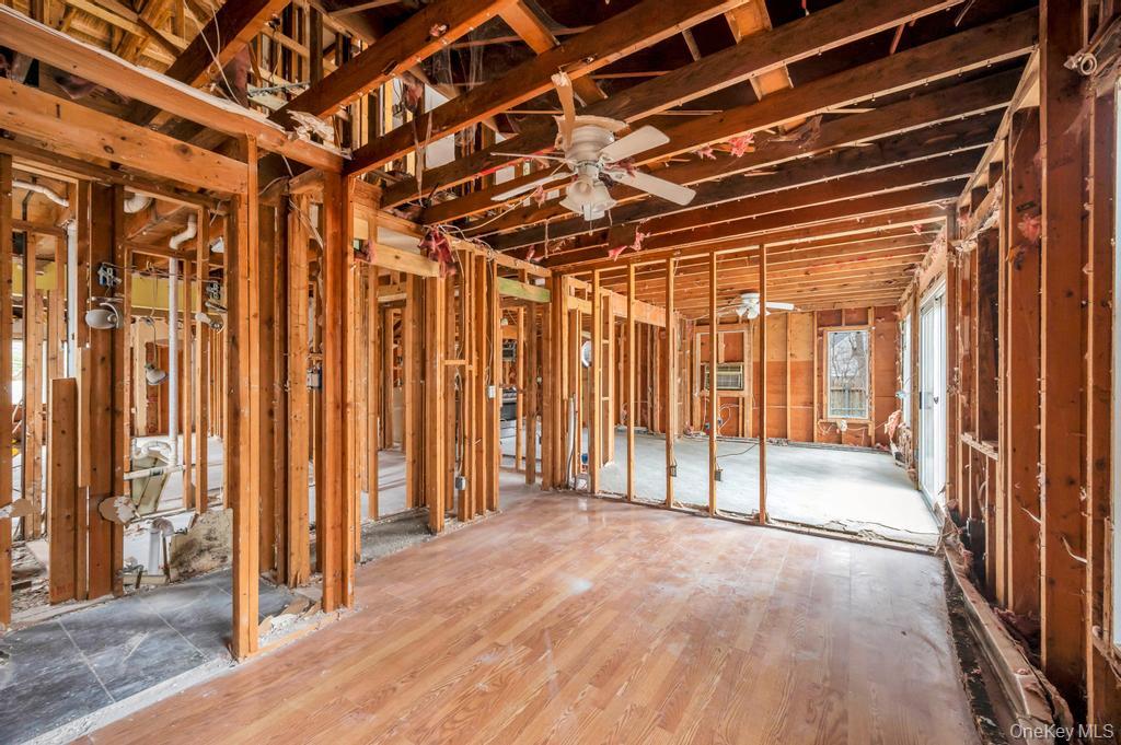 #12 photo, 34 Pinelawn Avenue, সাফোক কাউন্টি Shirley , NY 11967