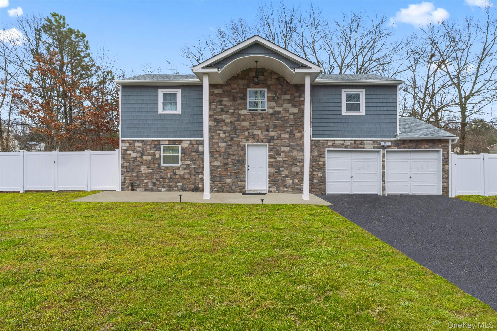 #3 photo, 1 Linden Street, সাফোক কাউন্টি Coram , NY 11727