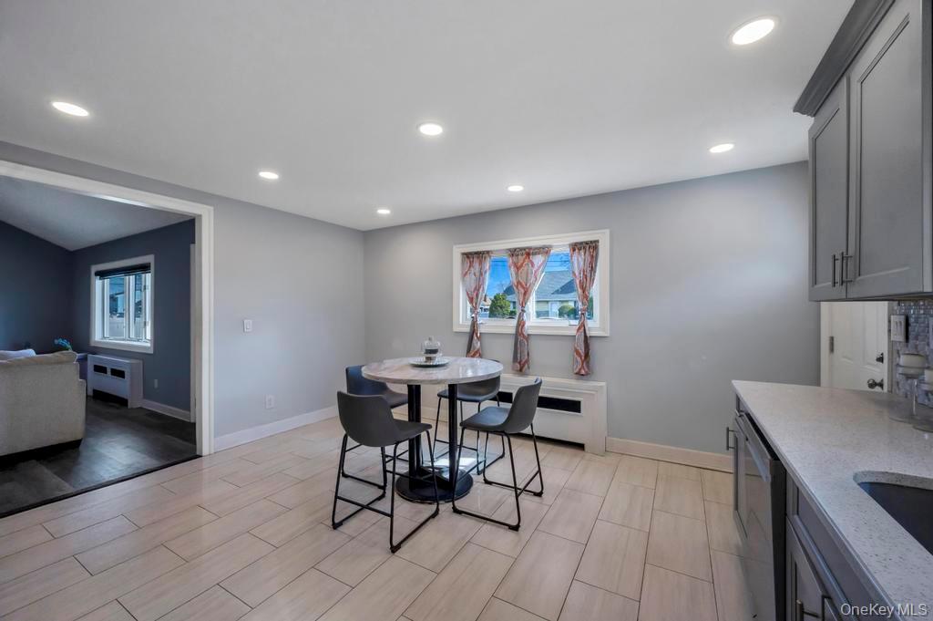 #18 photo, 221 Cedar Court, সাফোক কাউন্টি Copiague , NY 11726