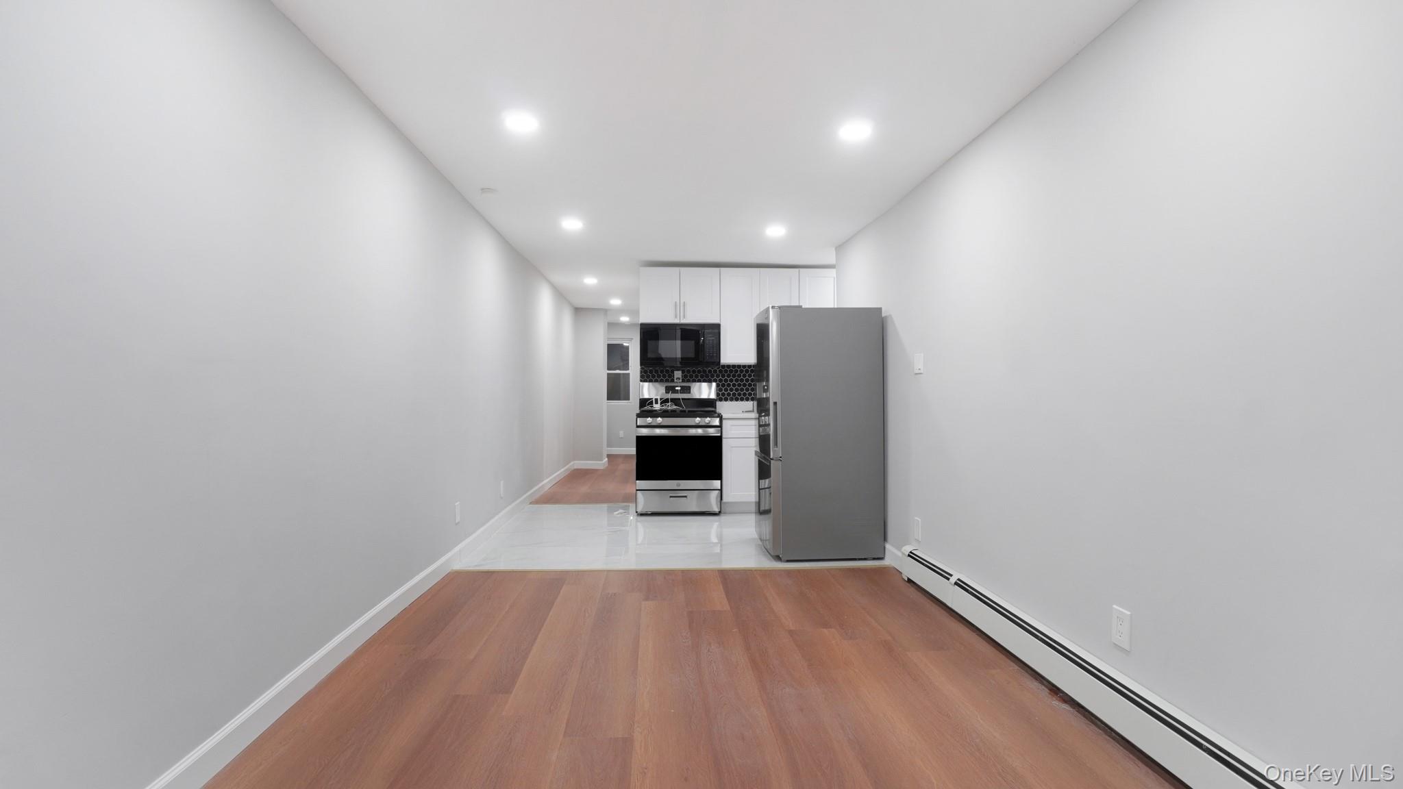 #3 photo, 107-46 120th Street, কুইন্‌স Richmond Hill S. , NY 11419