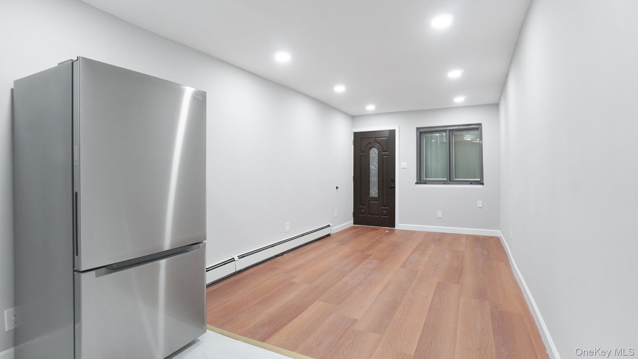 #4 photo, 107-46 120th Street, কুইন্‌স Richmond Hill S. , NY 11419