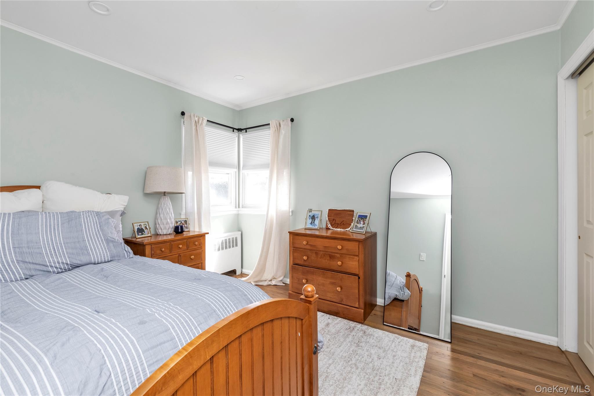 #8 photo, 8 E Gate, নাসাউ কাউন্টি Plainview , NY 11803