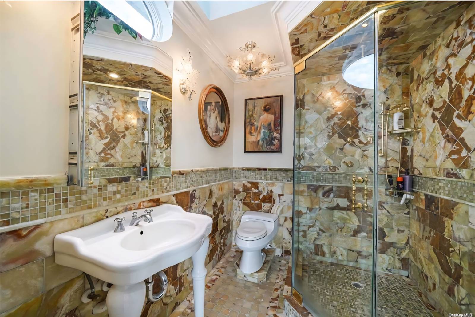 #11 photo, 238 West Islip Rd, সাফোক কাউন্টি West Islip , NY 11795