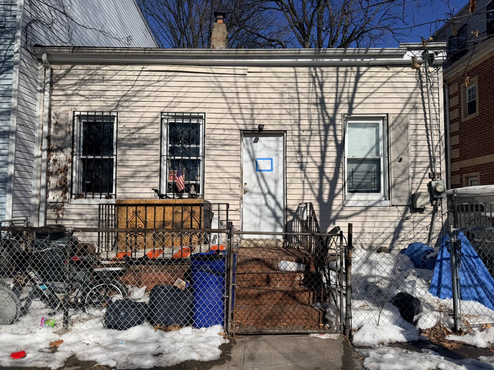 #1 photo, 51 Hill St, ব্রুকলিন Cypress Hills , NY 11208