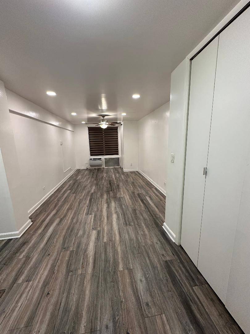 #12 photo, 14017 84th Dr, #2C, কুইন্‌স Briarwood , NY 11435