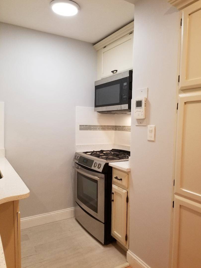 #3 photo, 140-17 84th Dr,, কুইন্‌স Briarwood , NY 11435