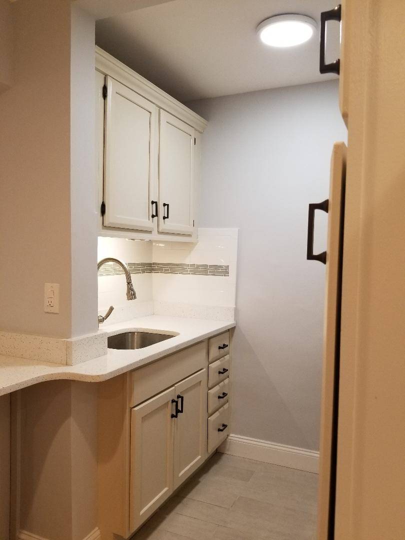 #4 photo, 140-17 84th Dr,, কুইন্‌স Briarwood , NY 11435