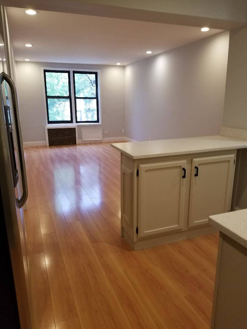 #6 photo, 140-17 84th Dr,, কুইন্‌স Briarwood , NY 11435