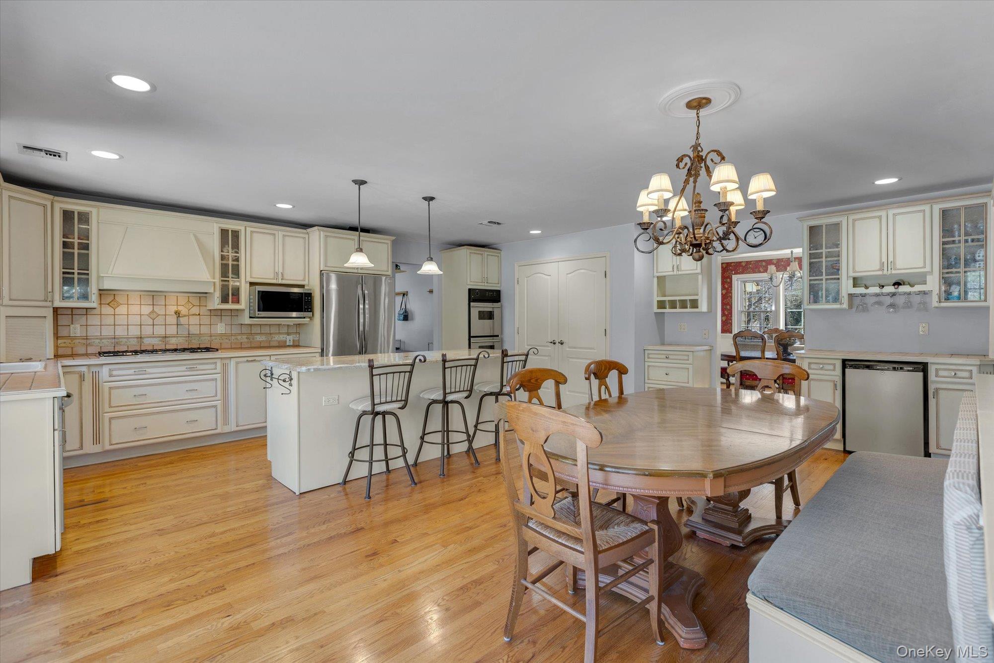 #15 photo, 3 Melrose Court, Dix Hills , NY 11746