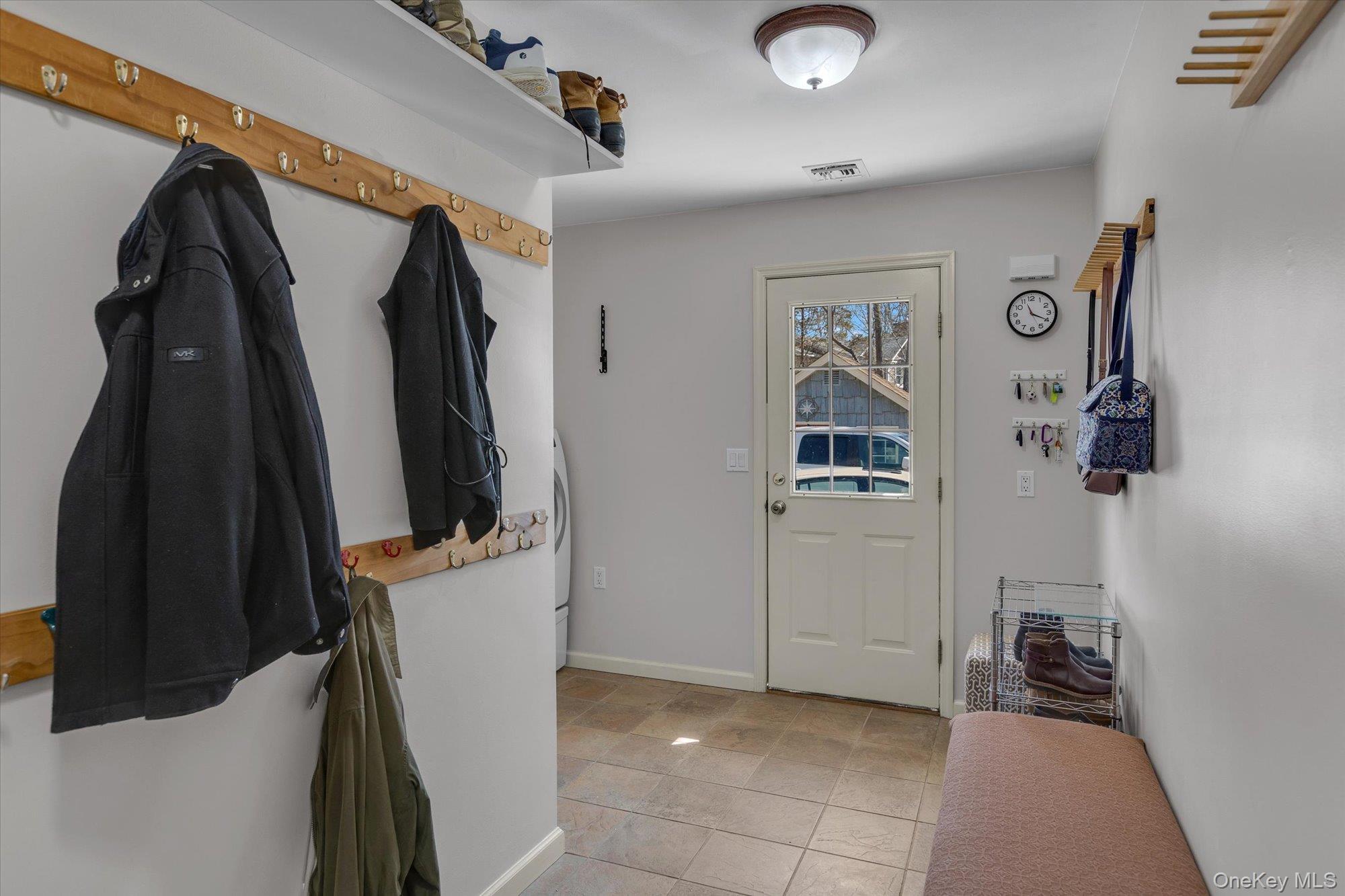 #17 photo, 3 Melrose Court, Dix Hills , NY 11746