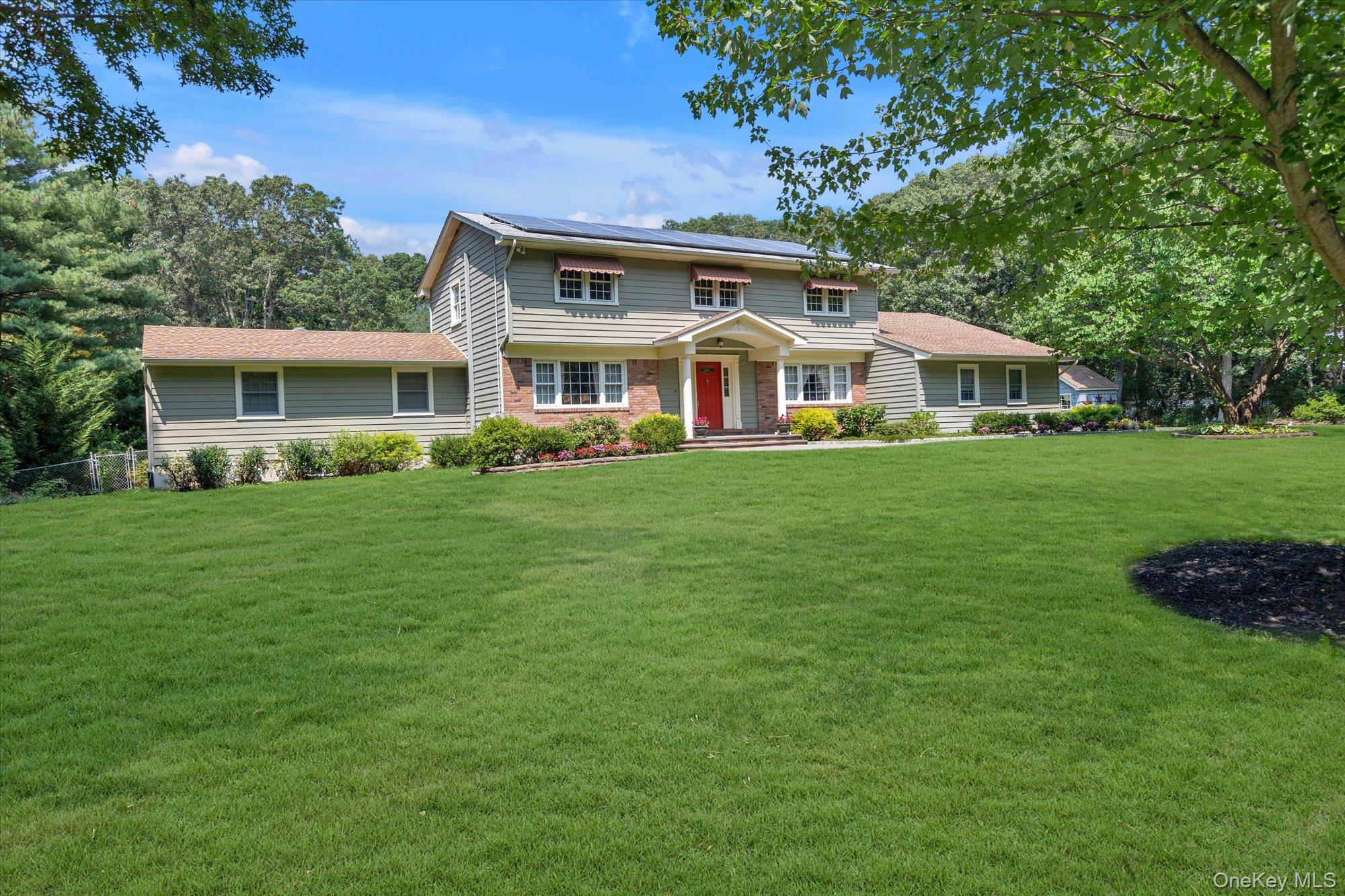 #2 photo, 3 Melrose Court, সাফোক কাউন্টি Dix Hills , NY 11746