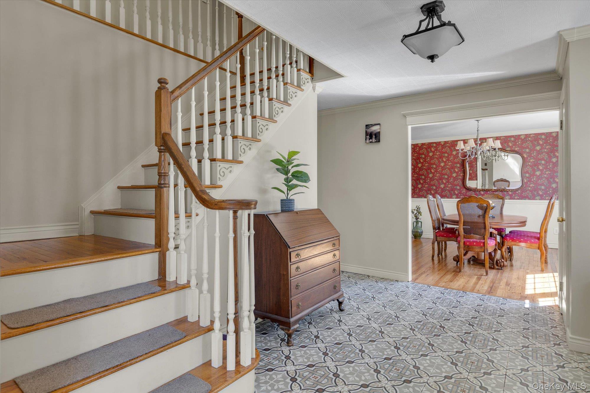 #6 photo, 3 Melrose Court, Dix Hills , NY 11746