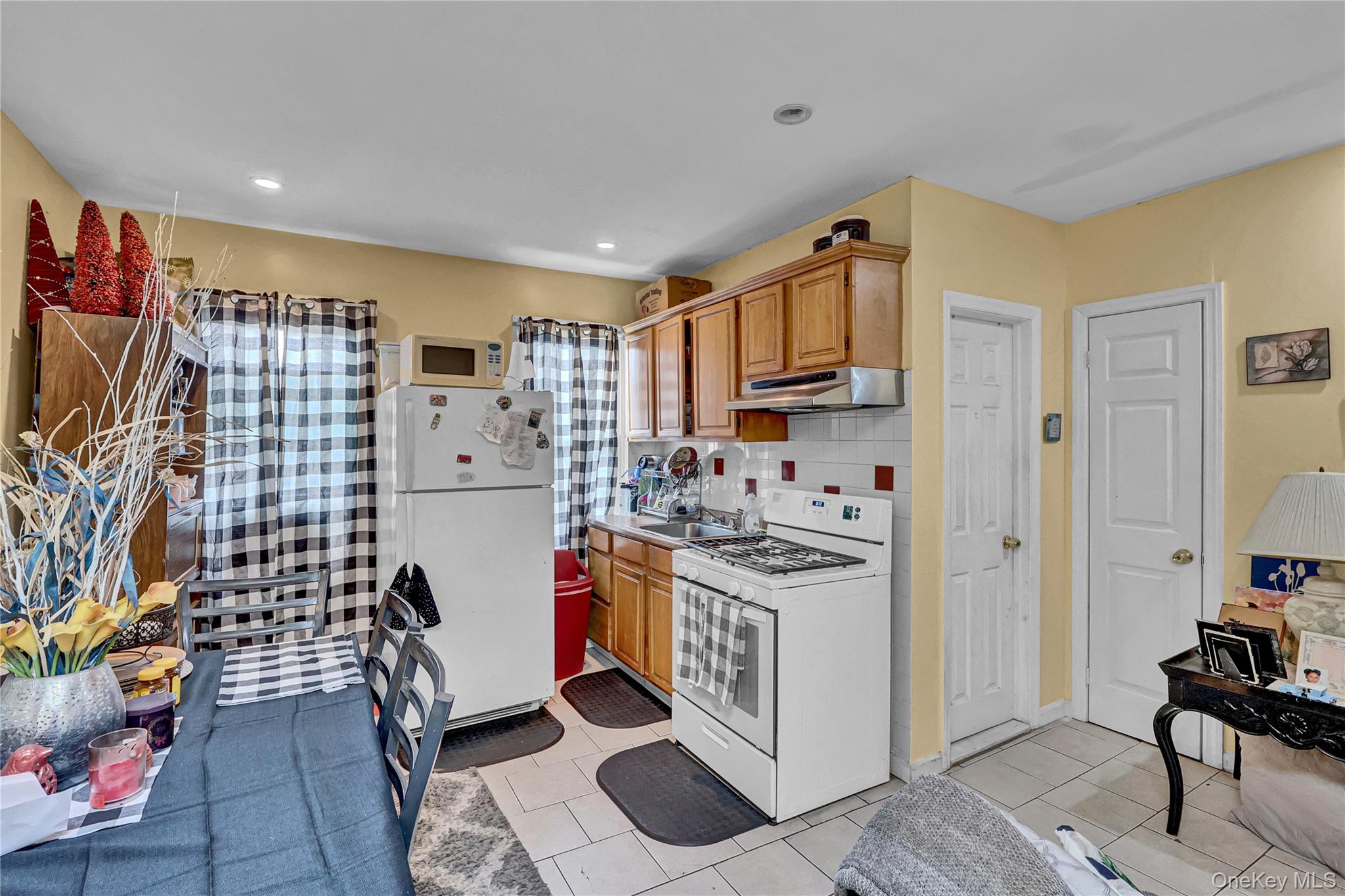 #17 photo, 21626 99th Avenue, क्वीन्स गाँव Queens Village , NY 11429