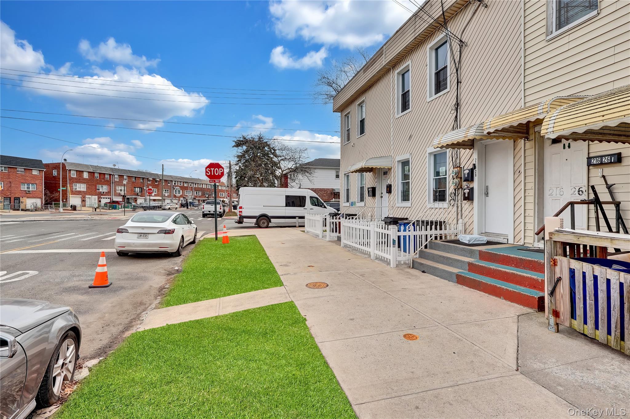 #4 photo, 21626 99th Avenue, क्वीन्स गाँव Queens Village , NY 11429