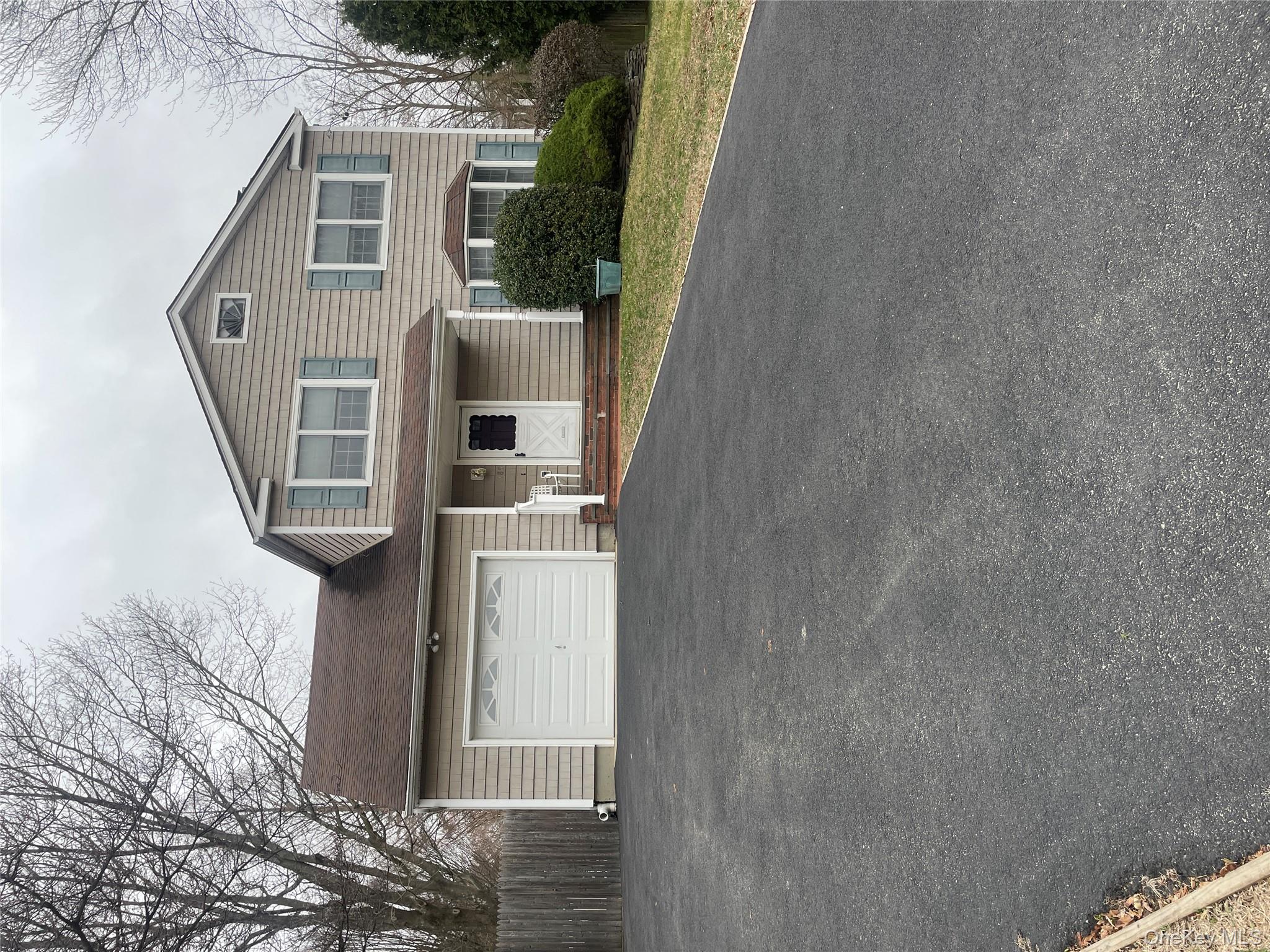 #1 photo, 185 Birch Road, সাফোক কাউন্টি Kings Park , NY 11754