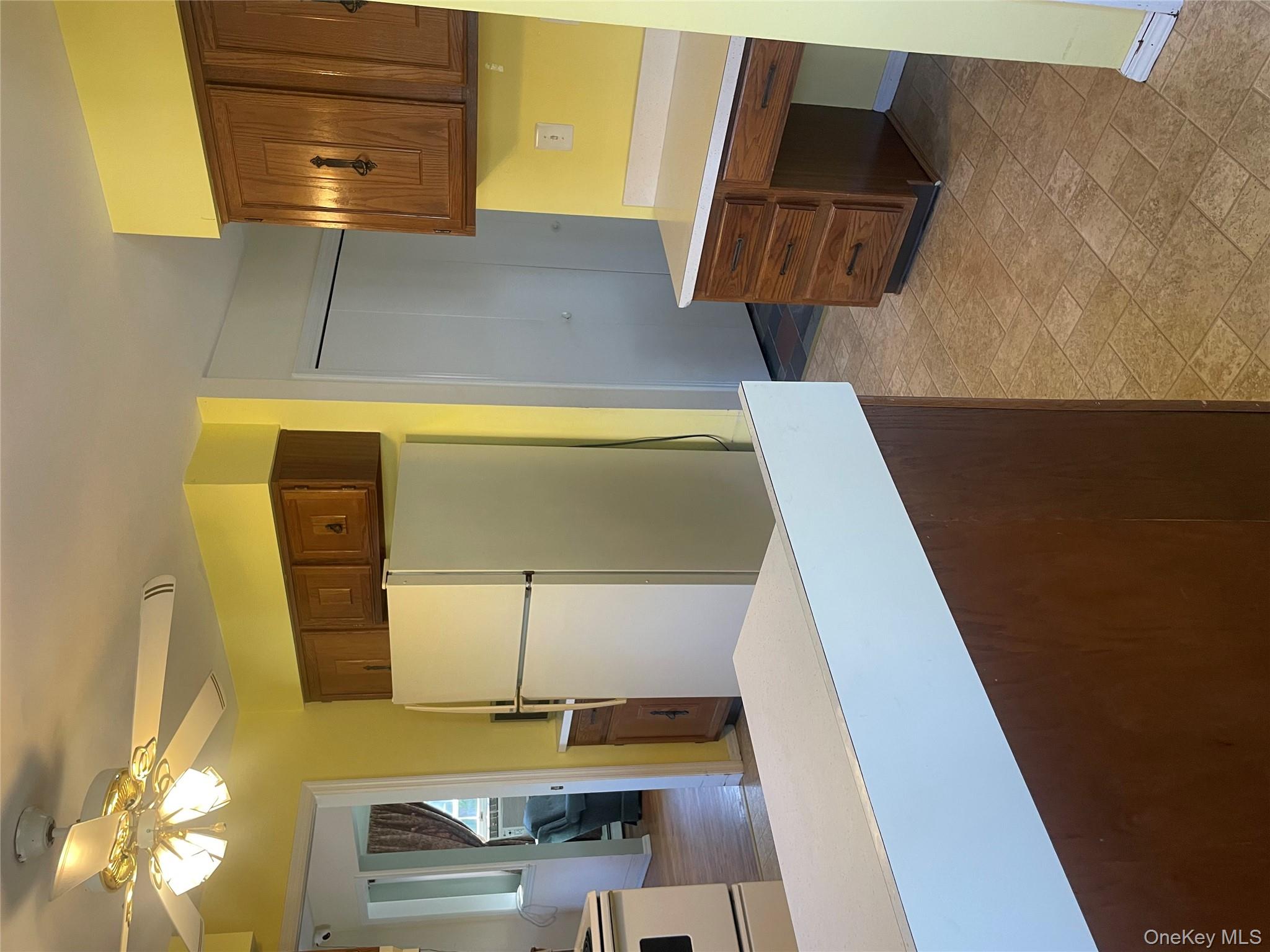 #13 photo, 185 Birch Road, সাফোক কাউন্টি Kings Park , NY 11754