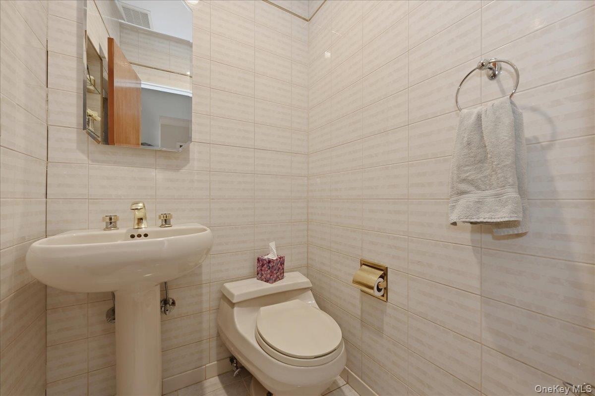 #11 photo, 734 Berry Court, নাসাউ কাউন্টি West Hempstead , NY 11552