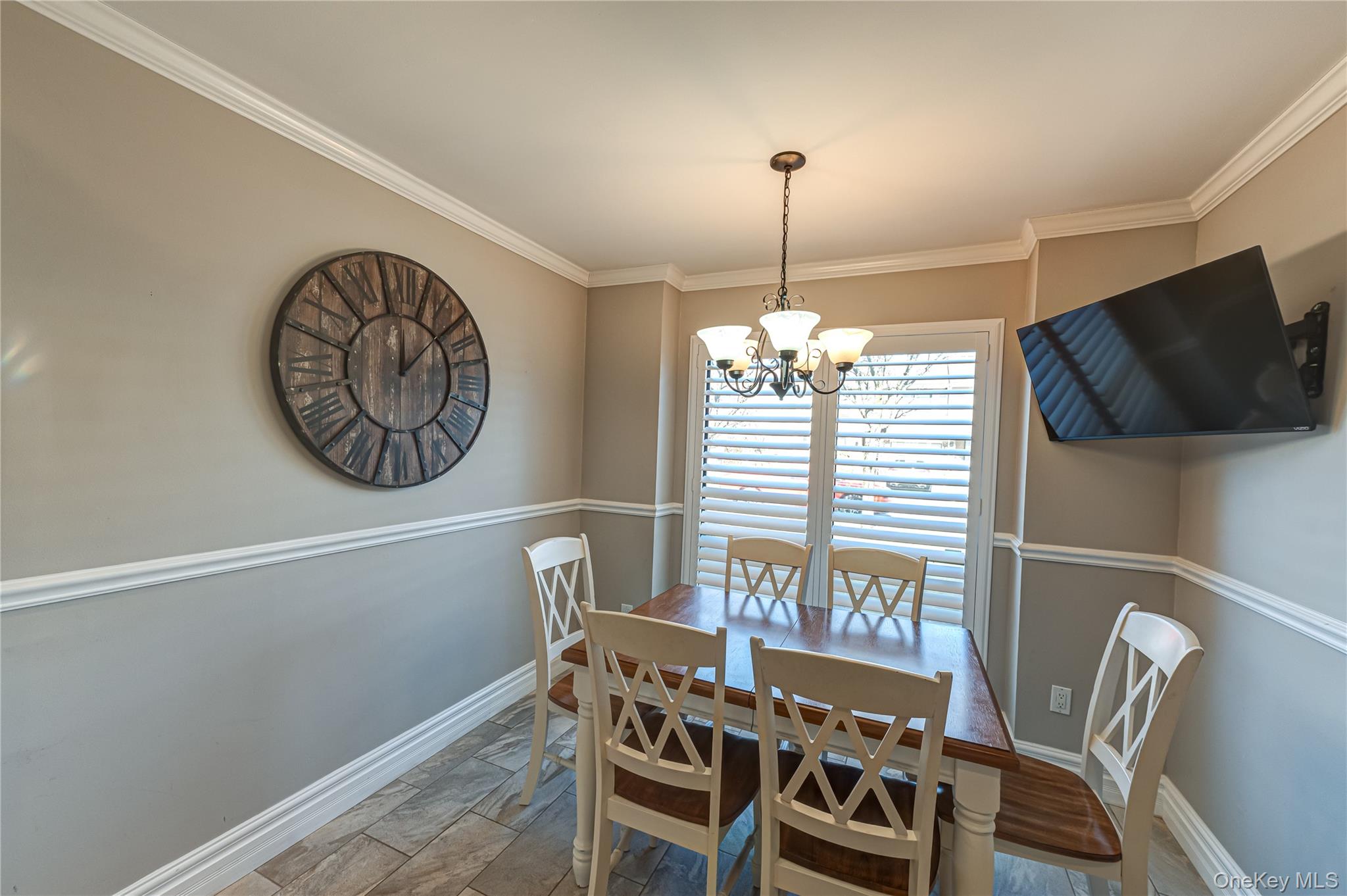 #4 photo, 240 Pond View Lane, Smithtown , NY 11787