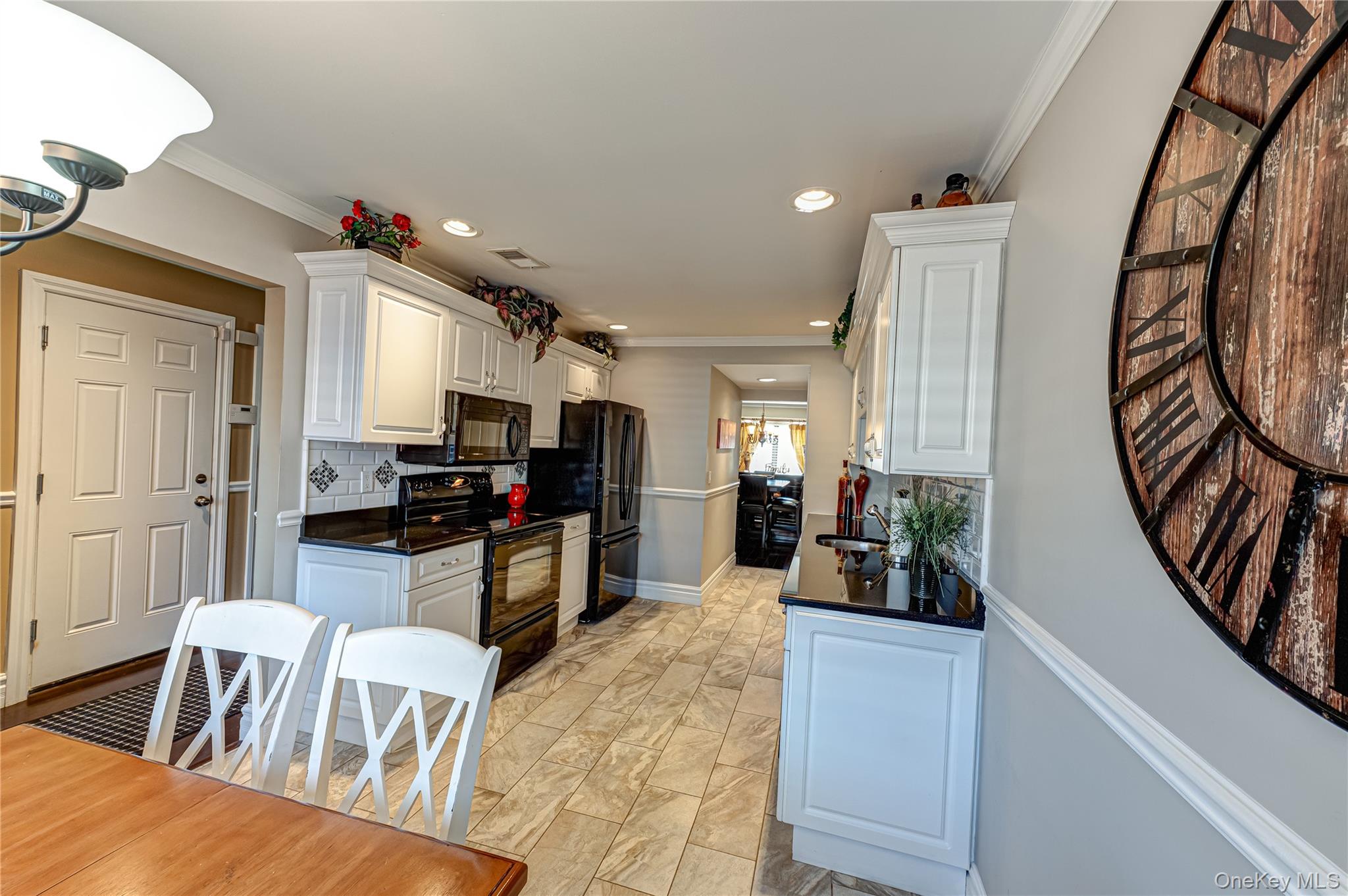 #6 photo, 240 Pond View Lane, Smithtown , NY 11787