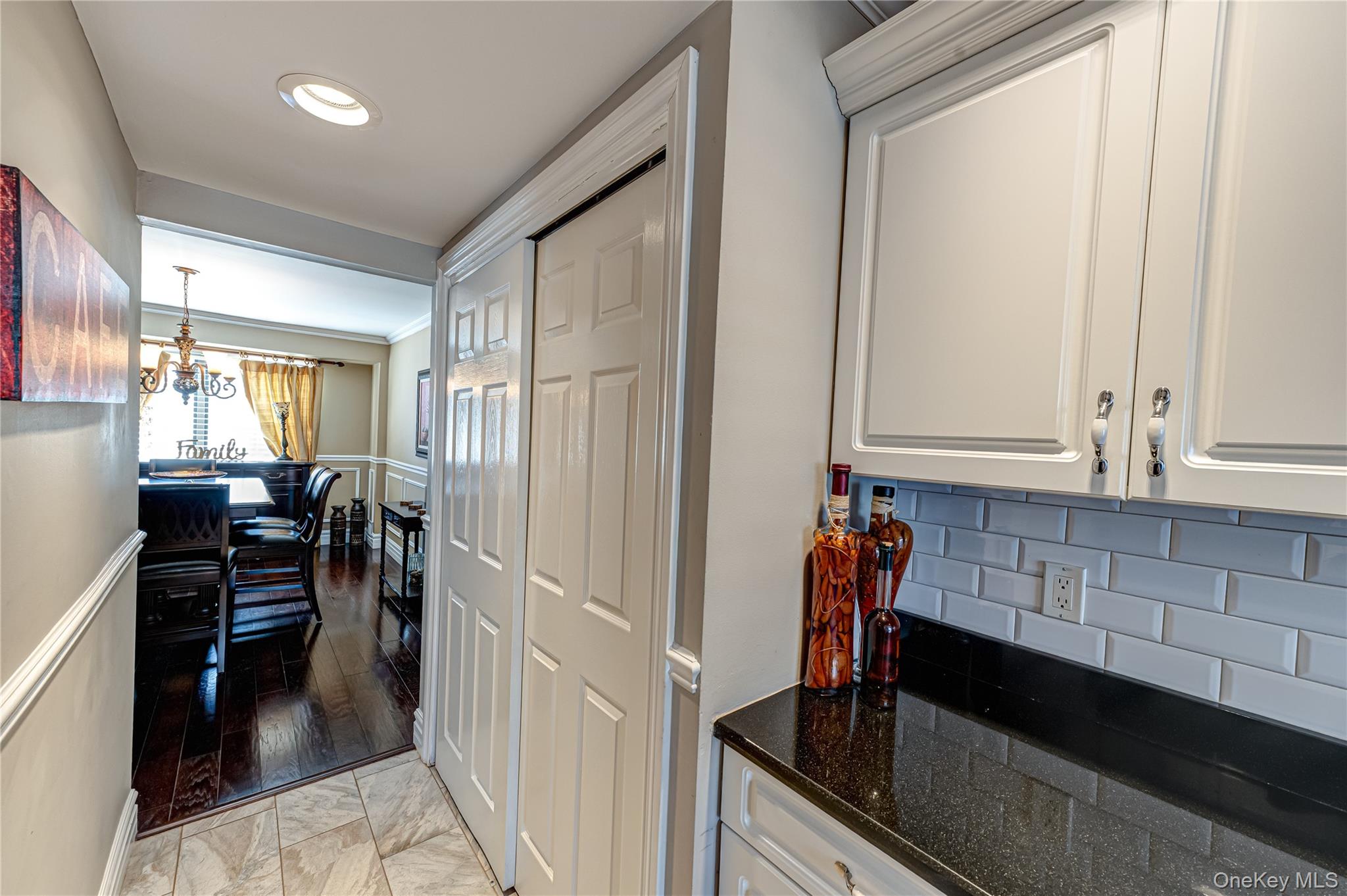 #7 photo, 240 Pond View Lane, Smithtown , NY 11787