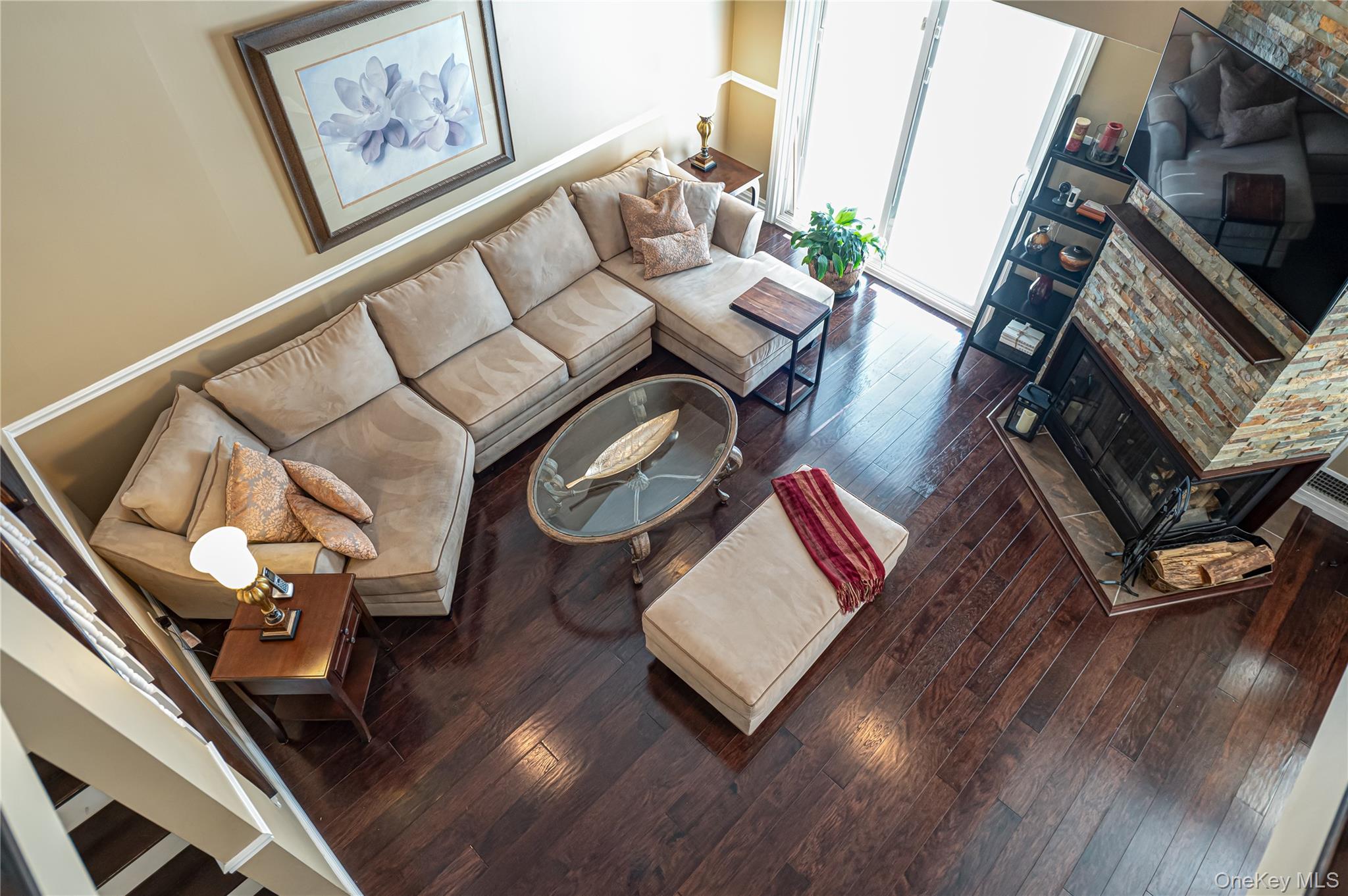 #8 photo, 240 Pond View Lane, Smithtown , NY 11787