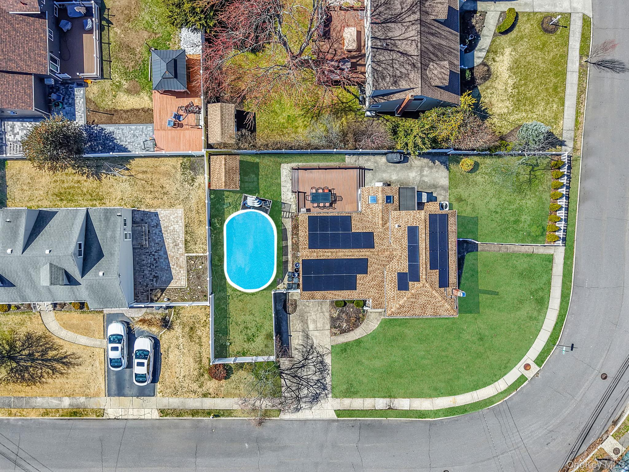 #6 photo, 18 Wendorf Court, सफ़ोक काउंटी North Babylon , NY 11703