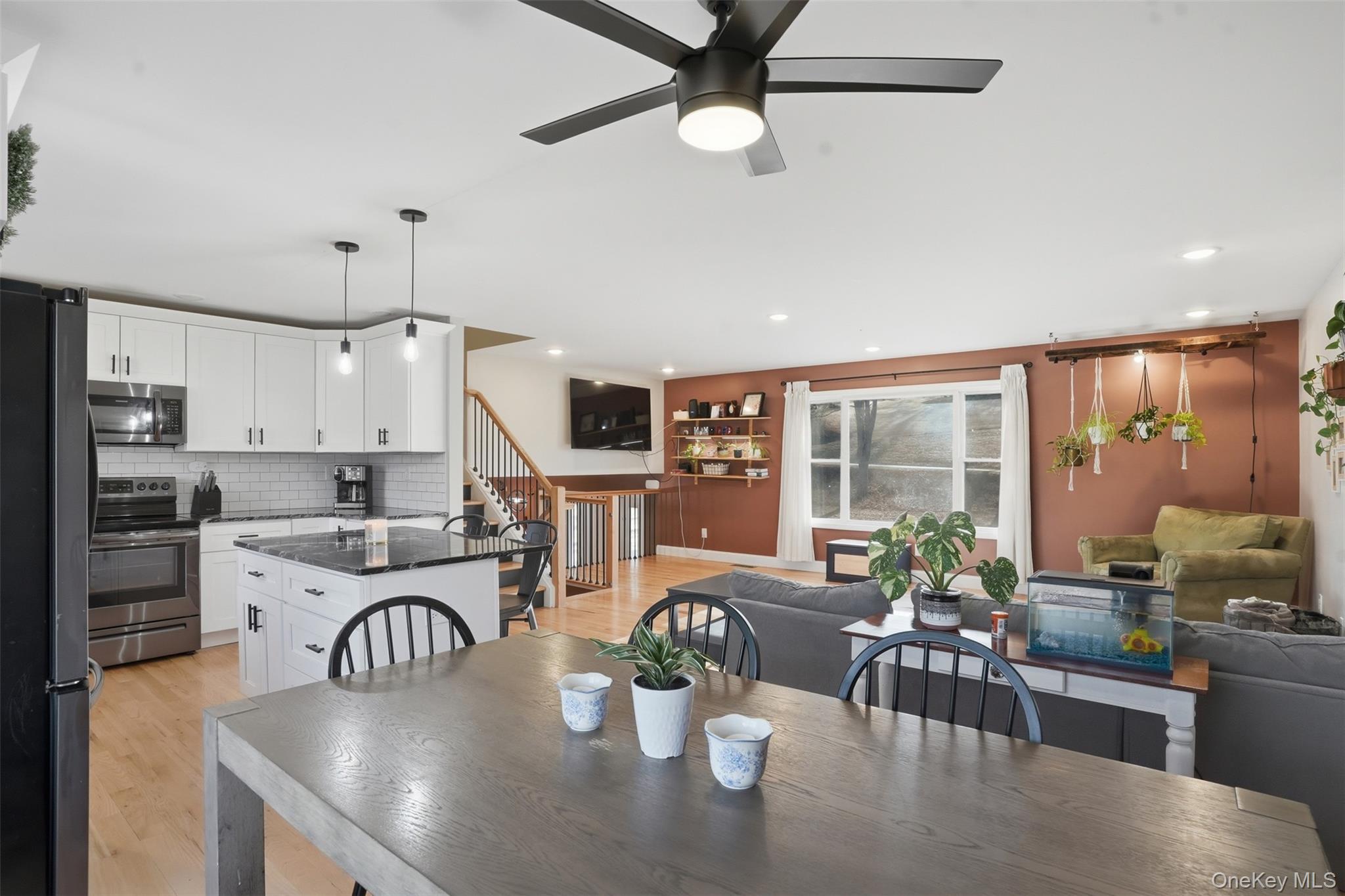 #14 photo, 849 S Plank Road, Slate Hill , NY 10973